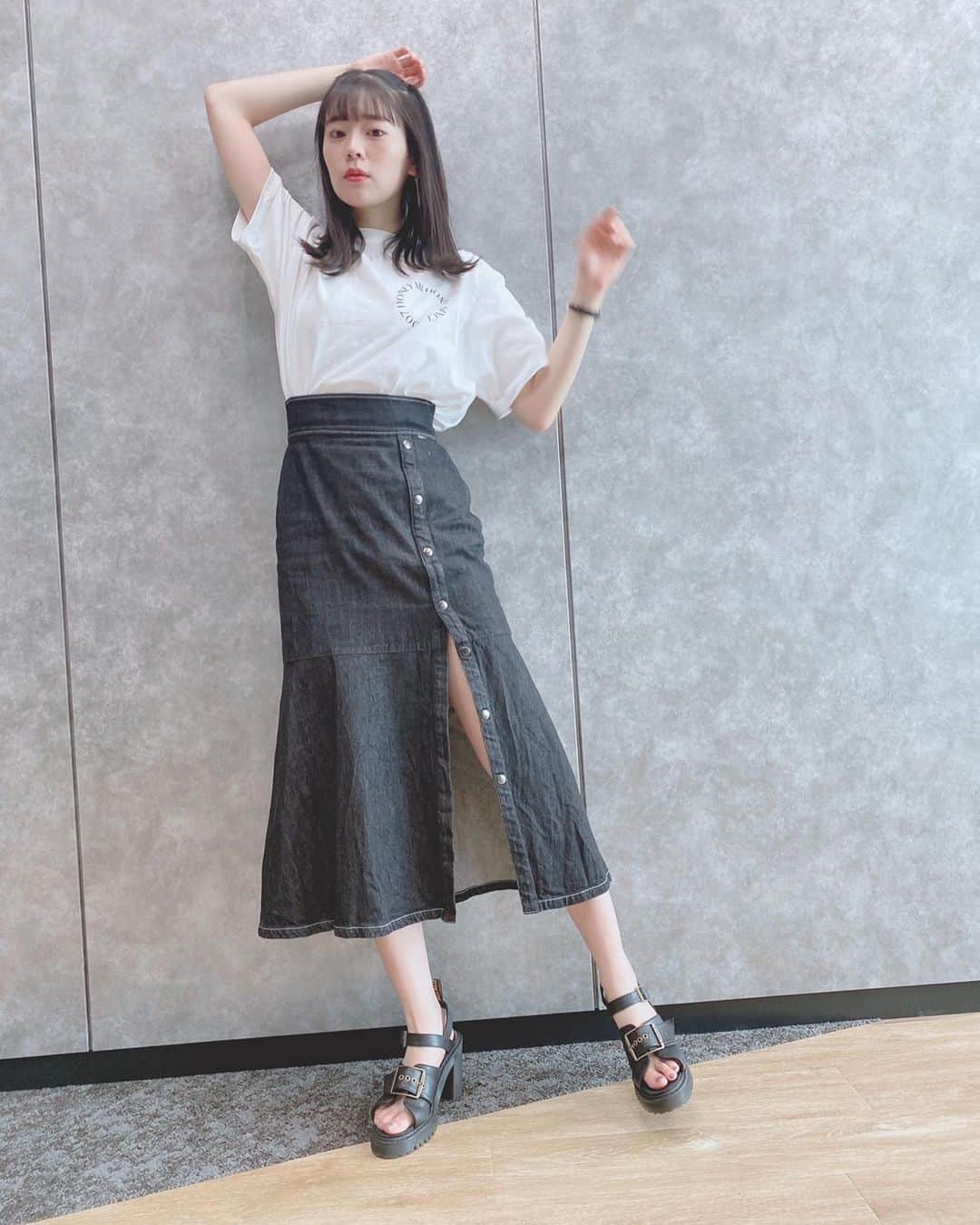坂井仁香さんのインスタグラム写真 - (坂井仁香Instagram)「ちょびっとハーフツイン👶❤️  #ハーフツイン #私服 #honeymihoney #ハニーミーハニー #スカート #リエルリシェ#rielle_riche #Tシャツ #ビックTシャツ #坂井仁香 #ひとちゃん #超ときめき宣伝部 #超とき宣」5月14日 12時12分 - hitoka_sakai_official