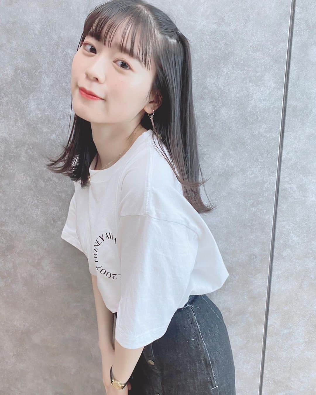 坂井仁香さんのインスタグラム写真 - (坂井仁香Instagram)「ちょびっとハーフツイン👶❤️  #ハーフツイン #私服 #honeymihoney #ハニーミーハニー #スカート #リエルリシェ#rielle_riche #Tシャツ #ビックTシャツ #坂井仁香 #ひとちゃん #超ときめき宣伝部 #超とき宣」5月14日 12時12分 - hitoka_sakai_official