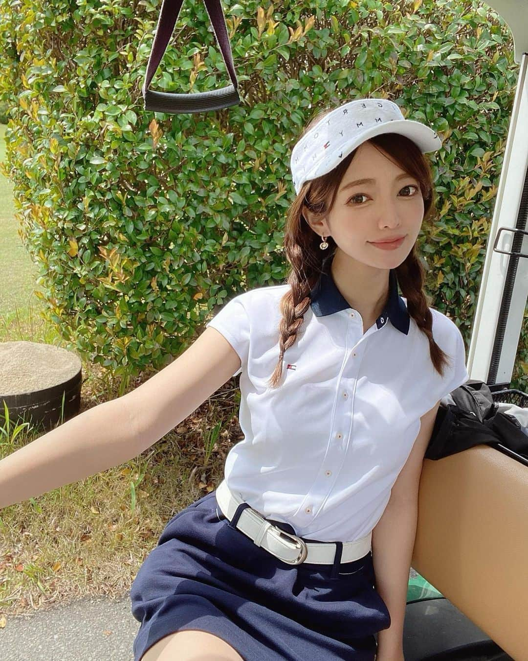 八千恵(やっちん)さんのインスタグラム写真 - (八千恵(やっちん)Instagram)「はじめてラウンド回った🤍 . 力あんまないからスポーツ苦手やけど ゴルフなら練習で上達しそうやからがんばる✌︎ . . 打ちっぱなかま募集してます🏌️‍♀️ . . #ゴルフ #ゴルフ女子 #ゴルフコーデ  #ゴルフウェア #ゴルフ初心者  #ライオンズカントリー倶楽部」5月14日 13時02分 - ya____ch