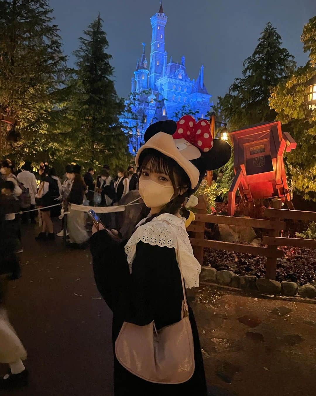 津代美月さんのインスタグラム写真 - (津代美月Instagram)「. 載せれてなかったディズニー 🐭🥛 楽しすぎてほぼわろてるし 次こそ美女と野獣行きたい   #treatürself #ディズニー #ディズニーランド #Disneyland #epine」5月14日 21時45分 - __tsushiromizuki