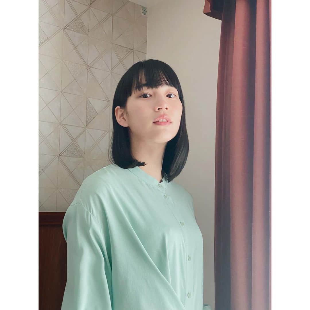 のん（能年玲奈）さんのインスタグラム写真 - (のん（能年玲奈）Instagram)「岩手銀行のCMにて。 公園に恐竜の遊具があった🦖これは撮るしかない！  いわぷぅ達可愛いかったー。 #岩手銀行」5月14日 23時31分 - non_kamo_ne