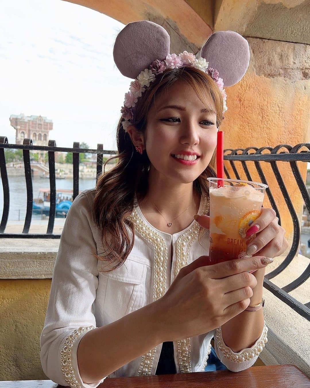 神谷麻美さんのインスタグラム写真 - (神谷麻美Instagram)「#うふふ 💗🥰💗👸🌈🏰💭💖💗✨   #ダッフィー も可愛いよね💝🧸🎀💝✨」5月15日 12時02分 - asamice428