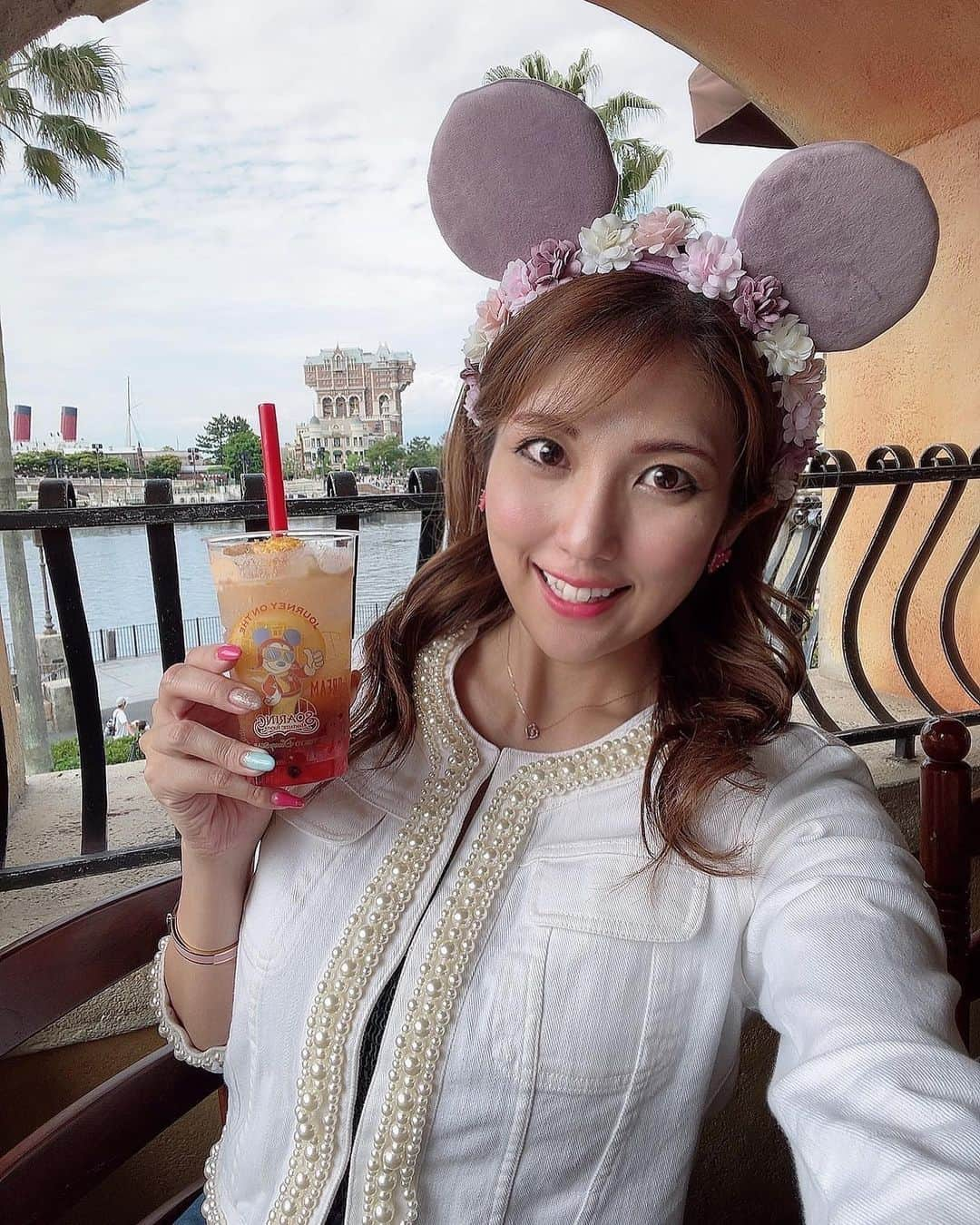 神谷麻美さんのインスタグラム写真 - (神谷麻美Instagram)「#うふふ 💗🥰💗👸🌈🏰💭💖💗✨   #ダッフィー も可愛いよね💝🧸🎀💝✨」5月15日 12時02分 - asamice428