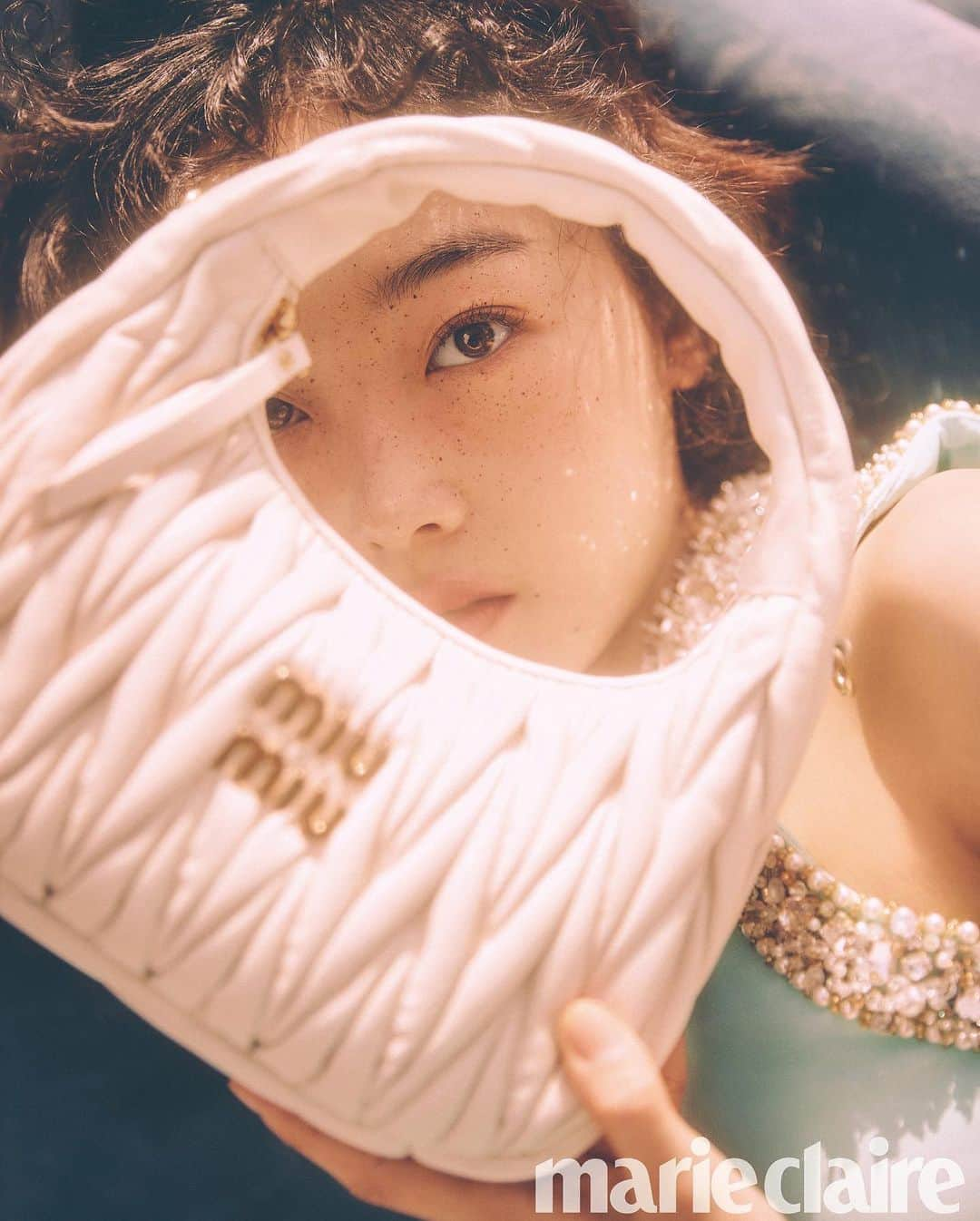 イ・ユミさんのインスタグラム写真 - (イ・ユミInstagram)「@marieclairekorea 5월호😍」5月15日 15時39分 - leeyoum262