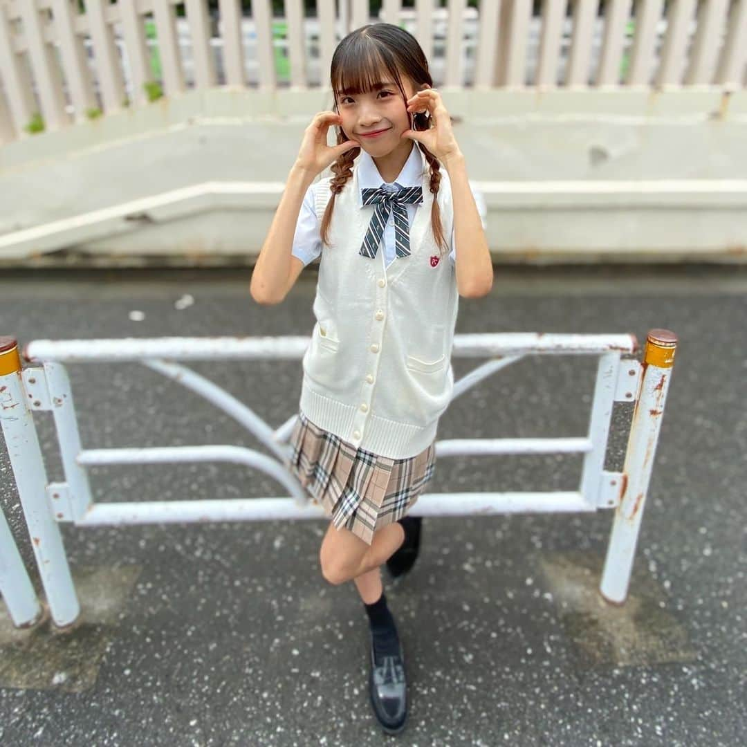 制服専門店CONOMiさんのインスタグラム写真 - (制服専門店CONOMiInstagram)「【原宿店】 他撮りフォト お手本 画像をタップすると購入できるよ☝️☝️ ・ #conomi #制服 #制服ディズニー #制服ユニバ #なんちゃって制服 #制服アレンジ #制服プリ #制服コーデ #女子高生 #jkブランド #fjk #sjk #ljk #jkの日常 #jkの素敵な思い出 #春からjk #オシャレさんと繋がりたい #ポートレート撮影 #えもい #アオハル #青春フォトグラフ #青春は戻らないらしい #ootd #fashion #cute #instagood #instalike #followme #l4likes #f4follow」5月15日 16時04分 - conomi_official