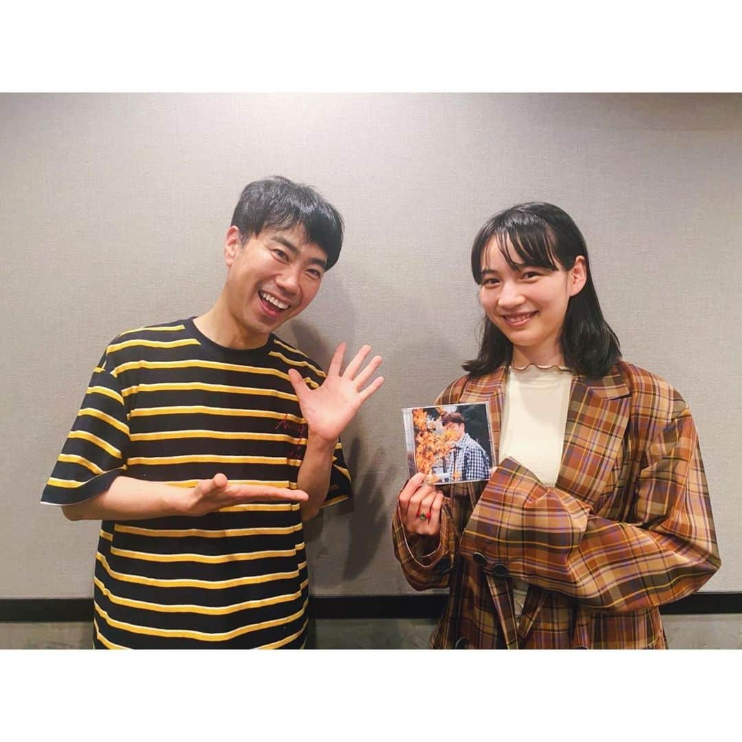 のん（能年玲奈）さんのインスタグラム写真 - (のん（能年玲奈）Instagram)「みんなに聴いてほしい！！ほんっとうに面白かったー！最高の時間でした。たくさん笑ってしまったよ！  本日5月15日(日)23時から J-WAVE TOPPAN INNOVATION WORLD ERA📻 ゲストは藤井イノベーション隆さんです！  #jwave #era813 #藤井隆 さん」5月15日 19時13分 - non_kamo_ne