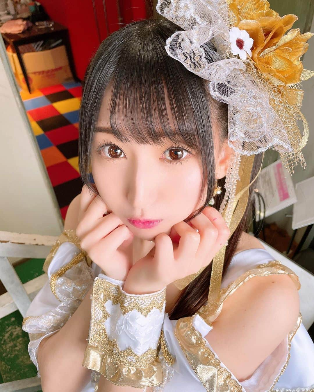 谷麻由里さんのインスタグラム写真 - (谷麻由里Instagram)「#ツインテール しちゃった(ﾉ≧ڡ≦)☆  白とツインテールの組み合わせ懐かしくないですか〜？？😳🤍  #アイドル #アイドル衣装 #ロリ #合法ロリ #黒髪 #谷麻由里 #me #idol #衣装 #ライブ #ぱっつん #ドレス」5月15日 23時32分 - mayusamatokeiyaku