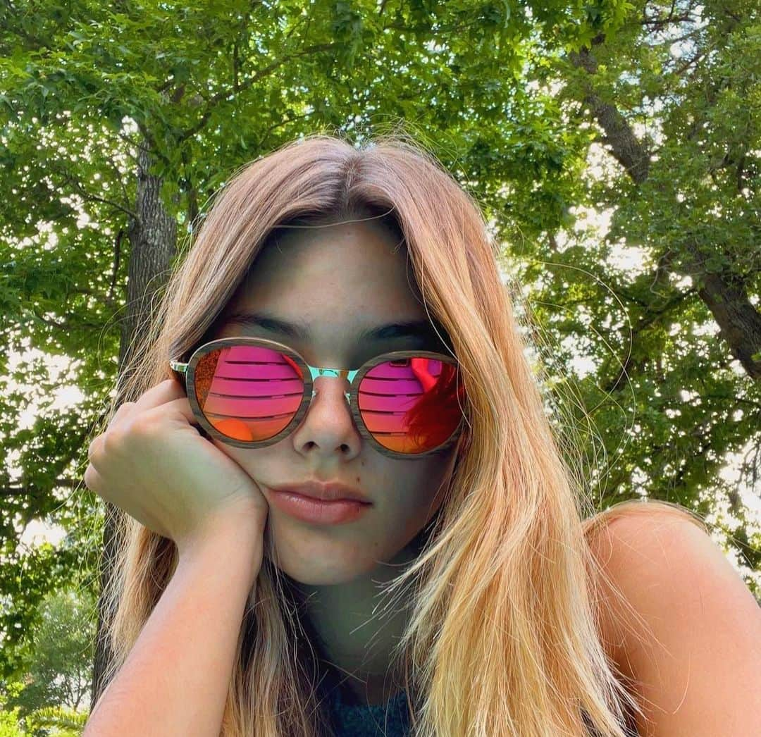 Laneya Graceさんのインスタグラム写真 - (Laneya GraceInstagram)「@woodeysunglasses ❤️🕶」5月16日 0時07分 - official_laneya_grace