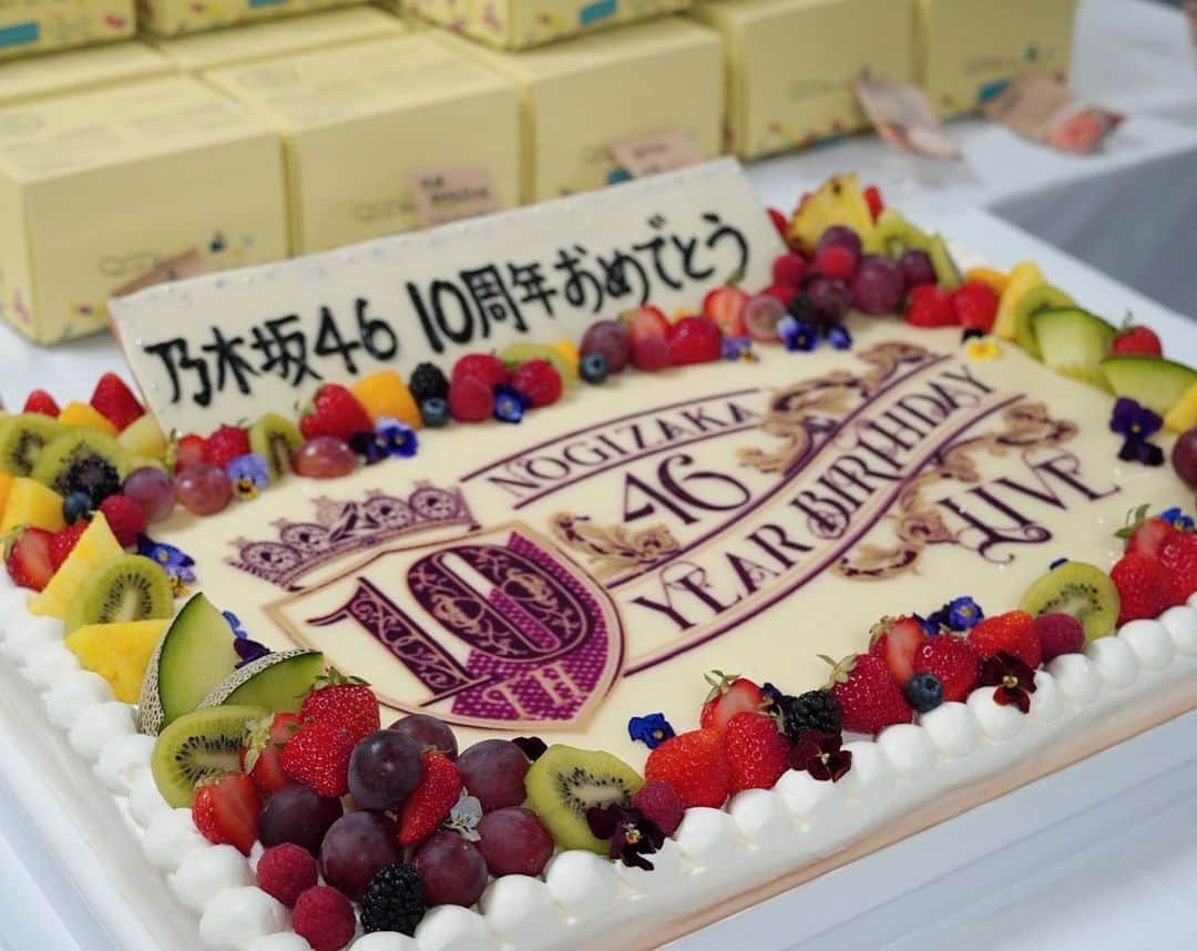 松村沙友理さんのインスタグラム写真 - (松村沙友理Instagram)「🍎  乃木坂46の 10th year birthday live お邪魔しました♡  みんなでいると一瞬で あの時に戻る感覚🥲♡ 楽しい毎日だったなぁ✨  卒業してもずっと乃木坂46が大好き💕  #乃木坂46 #OG #大好き」5月16日 13時08分 - matsumura_sayuri_official