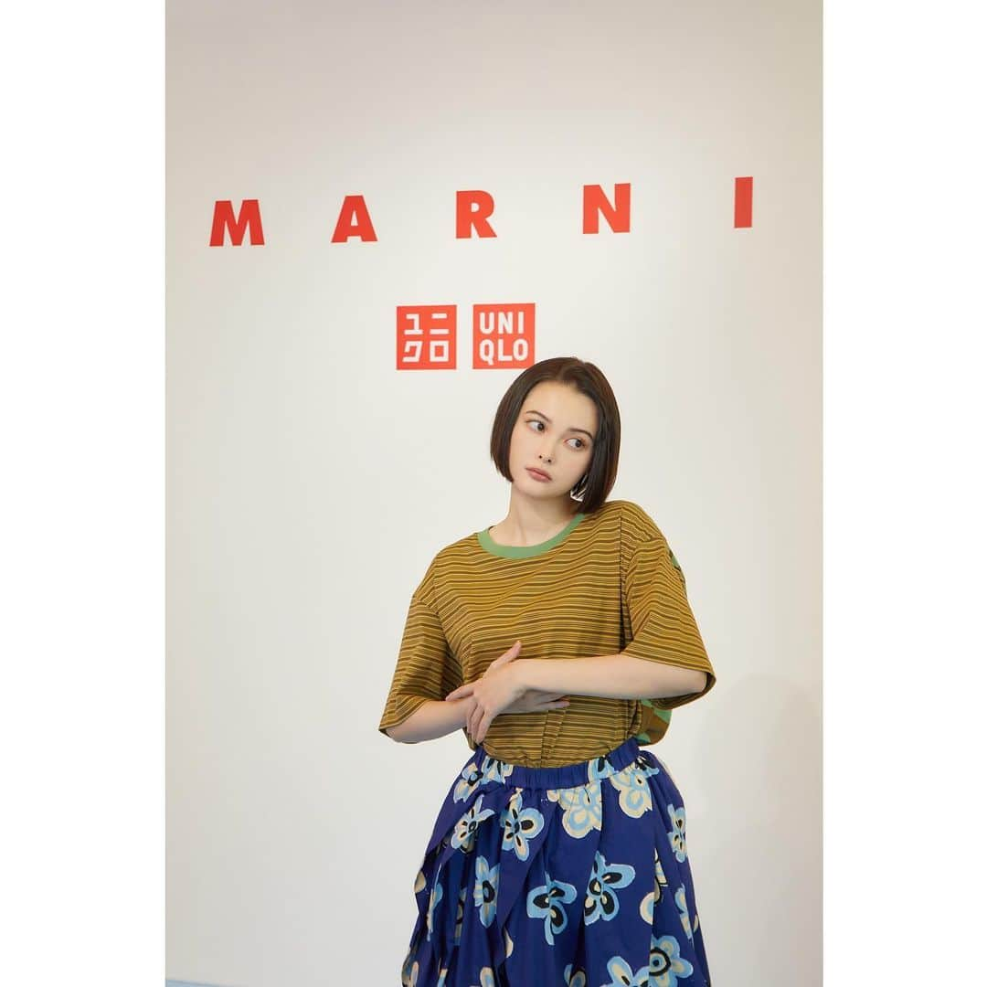 玉城ティナさんのインスタグラム写真 - (玉城ティナInstagram)「UNIQLO and MARNI  鮮やかなカラーやプリントが盛りだくさんで マル二らしい大胆なシルエット🦍🫶🏻 チェック柄や花柄は ハンドペイントで書き下ろされているみたいです〜とてもかわいい 5月20日より発売っ　一足お先に着てみたよ　 自分でアイテムも選びました🤧  @uniqlo_jp  @uniqlo_with  @marni  #PR #uniqlomarni #marni #ユニクロ #UNIQLO #LifeWear」5月16日 18時52分 - tinapouty