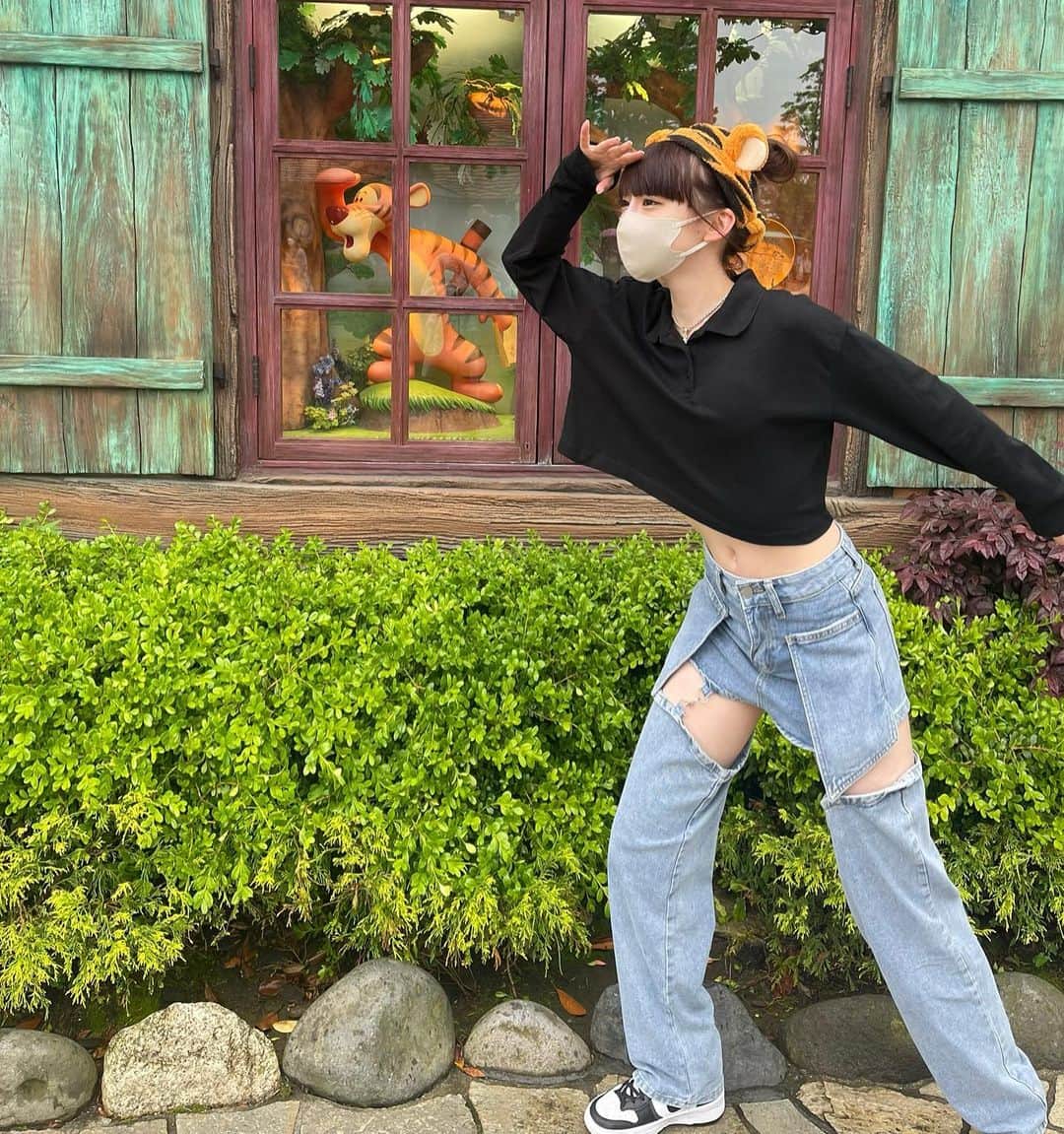 荻野由佳さんのインスタグラム写真 - (荻野由佳Instagram)「雨でしたが 楽しかった！！🐭🏰」5月16日 21時04分 - ogiyuka_ippaiwarae216