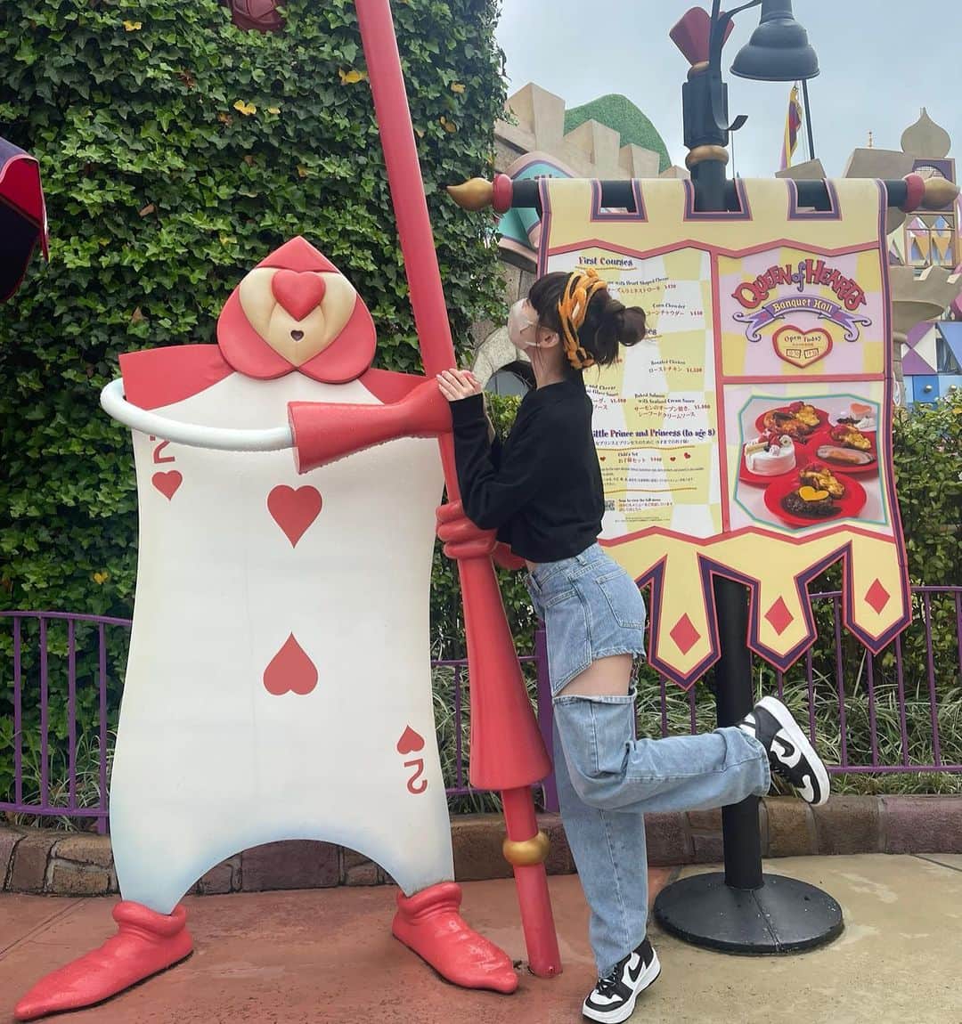 荻野由佳さんのインスタグラム写真 - (荻野由佳Instagram)「雨でしたが 楽しかった！！🐭🏰」5月16日 21時04分 - ogiyuka_ippaiwarae216