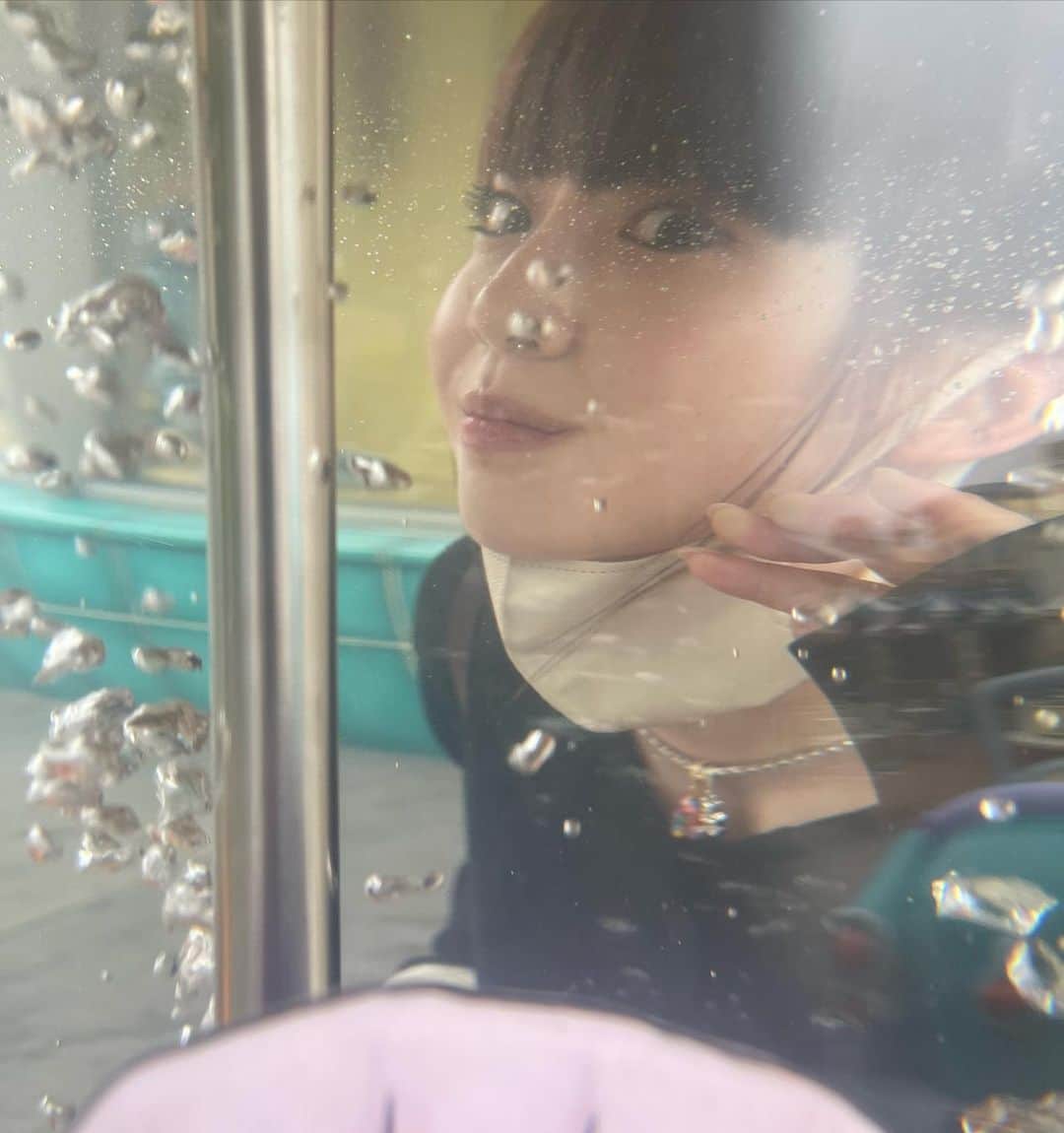 荻野由佳さんのインスタグラム写真 - (荻野由佳Instagram)「雨でしたが 楽しかった！！🐭🏰」5月16日 21時04分 - ogiyuka_ippaiwarae216