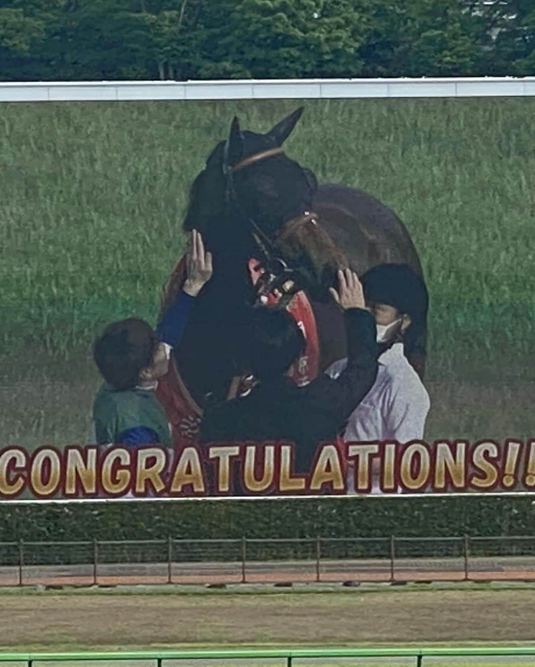 夏本あさみさんのインスタグラム写真 - (夏本あさみInstagram)「5月14日 競馬場初体験デビュー🐎💖 大好きなメイケイエールちゃんを追いかけに行きました^ ^」5月18日 11時59分 - natsumotoasami