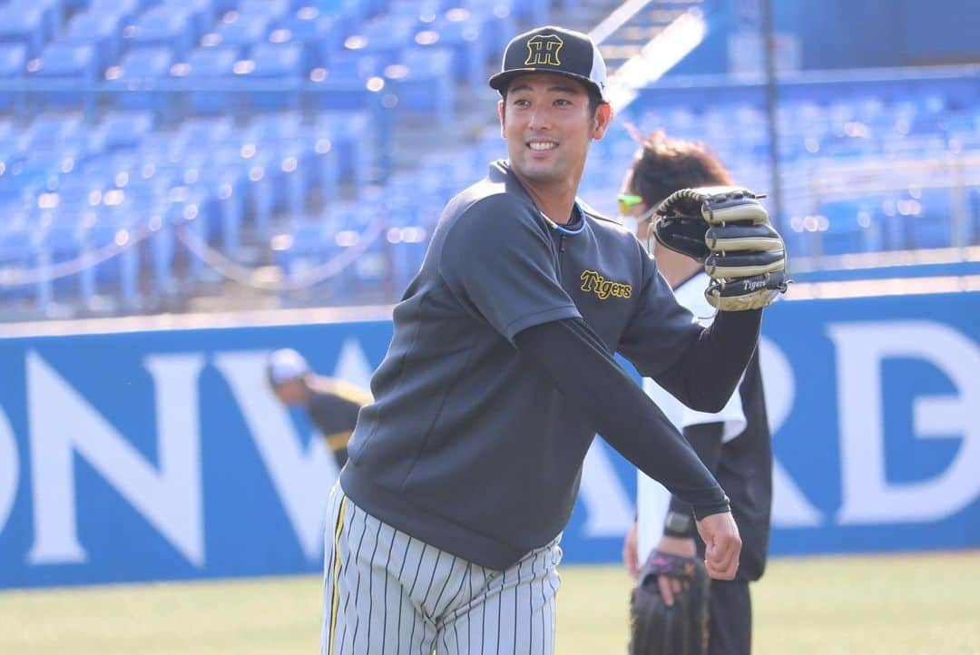 阪神タイガースさんのインスタグラム写真 - (阪神タイガースInstagram)「5月18日ヤクルト戦、本日の試合前練習の様子です！ #湯浅京己 選手 #熊谷敬宥 選手 #加治屋蓮 選手 #板山祐太郎 選手 #陽川尚将 選手 #髙山俊 選手 #ジョーガンケル 選手 #大山悠輔 選手 #長坂拳弥 選手 #阪神タイガース  #イチにカケル！」5月18日 17時34分 - hanshintigers_official