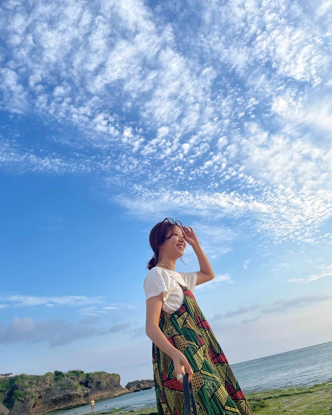 Aya（高本彩）さんのインスタグラム写真 - (Aya（高本彩）Instagram)「沖縄晴れてくれたよ☀️ @amerivintage のワンピース海に着ていけたー🧡💛🧡  #沖縄#最高のアーシング#amerivintage」5月18日 19時10分 - aya_dream04
