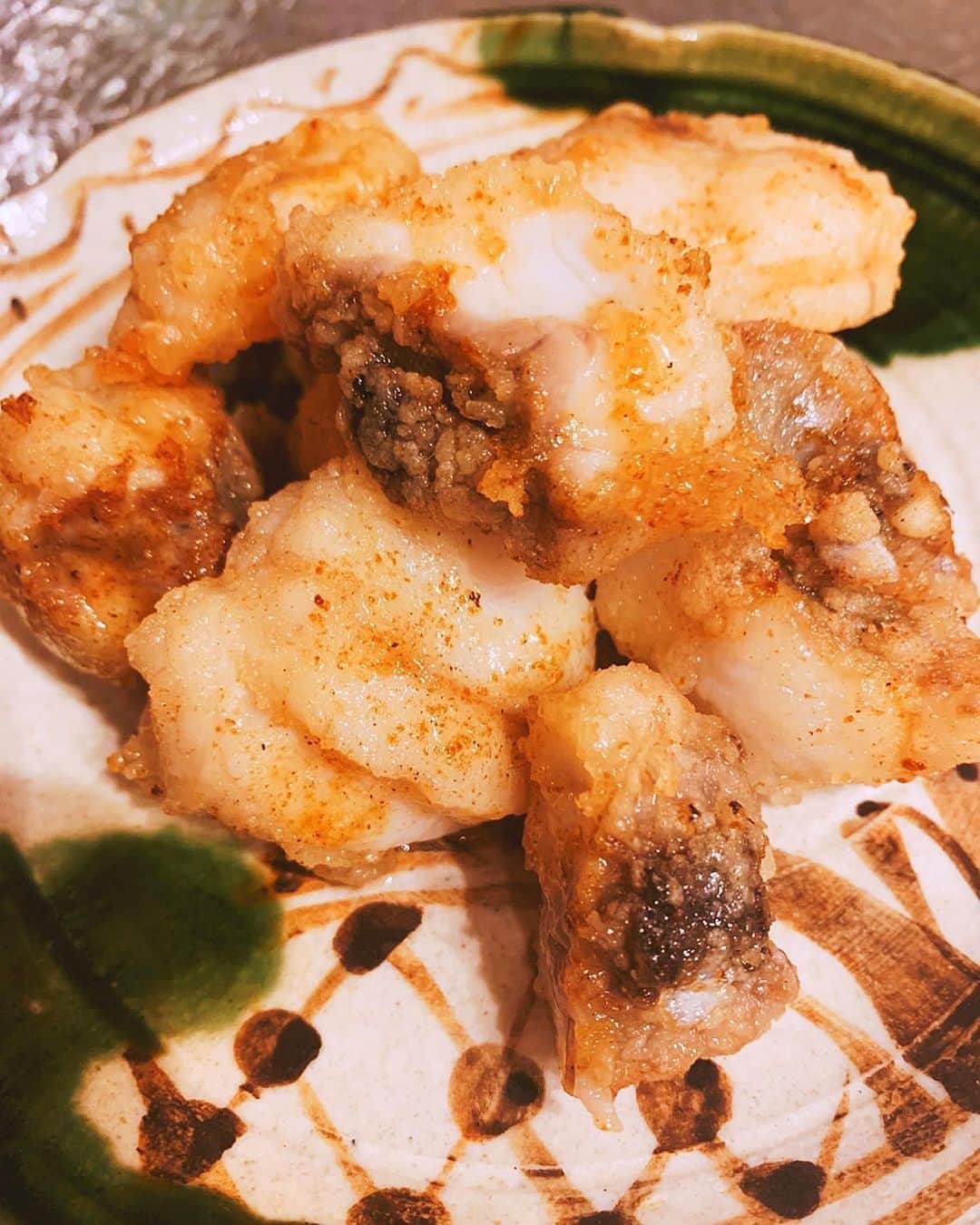 土屋アンナさんのインスタグラム写真 - (土屋アンナInstagram)「最近大好きな海ロケが多くて嬉しい❣️ さかなクン、漁師さんも最高だった🐡 頂いた魚でお刺身、西京焼き、唐揚げ作ったよ。 新鮮な魚、全部美味しく頂きました🥰  #魚料理 #おうちごはん #海 #土屋アンナ」5月18日 21時29分 - annatsuchiya0311
