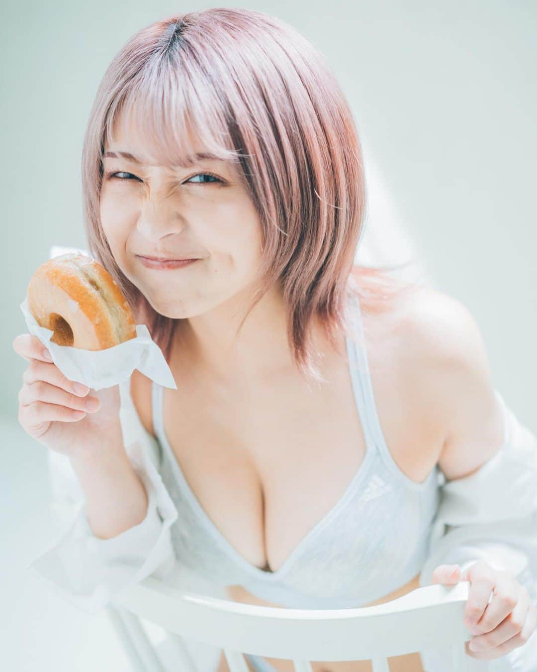 ももせさんのインスタグラム写真 - (ももせInstagram)「おはよぉ🐣🍩」5月19日 5時11分 - momose118