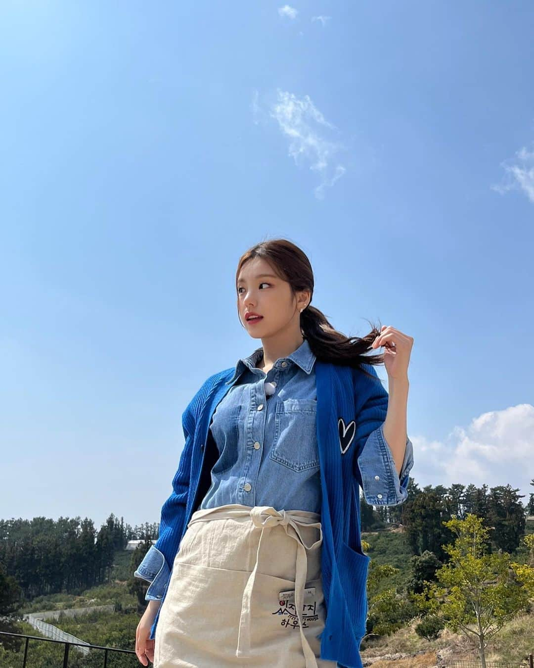 ITZYさんのインスタグラム写真 - (ITZYInstagram)「Blue sky💙」5月19日 18時11分 - itzy.all.in.us