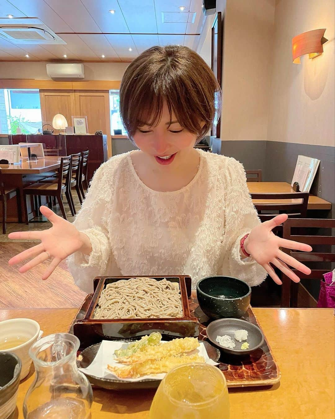 里美ゆりあさんのインスタグラム写真 - (里美ゆりあInstagram)「天ざる蕎麦が大好きで毎日でも昼間に食べたい😋  #天ざる蕎麦 #蕎麦 #ハマってる #lunch  #すっぴん  #里美ゆりあ」5月19日 18時48分 - satomiyuria