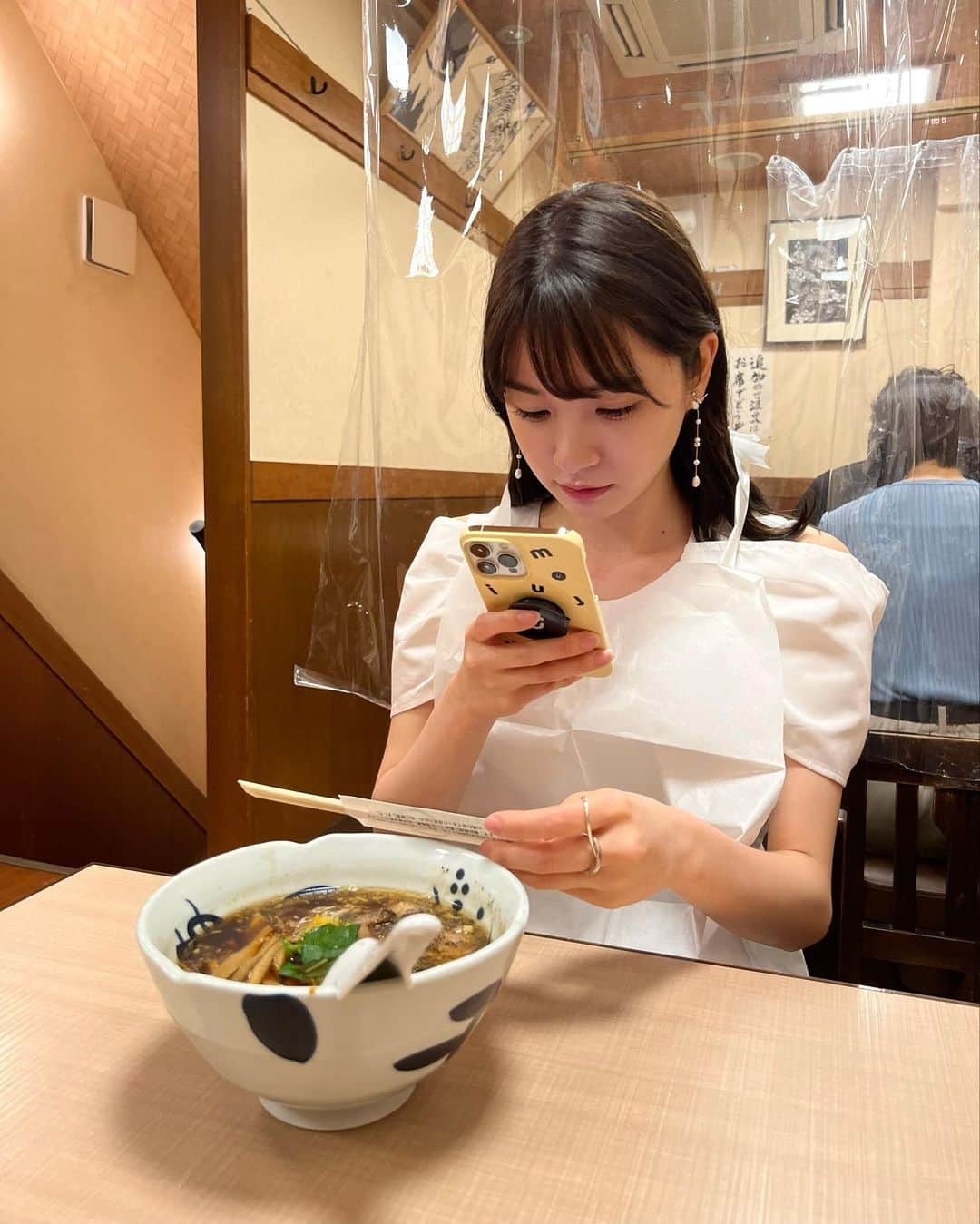中川紅葉さんのインスタグラム写真 - (中川紅葉Instagram)「ここ数日全く写真撮ってないので食べ過ぎた日の中川を＾＾  #ノーマルカメラ」5月19日 19時55分 - kureha_nakagawa