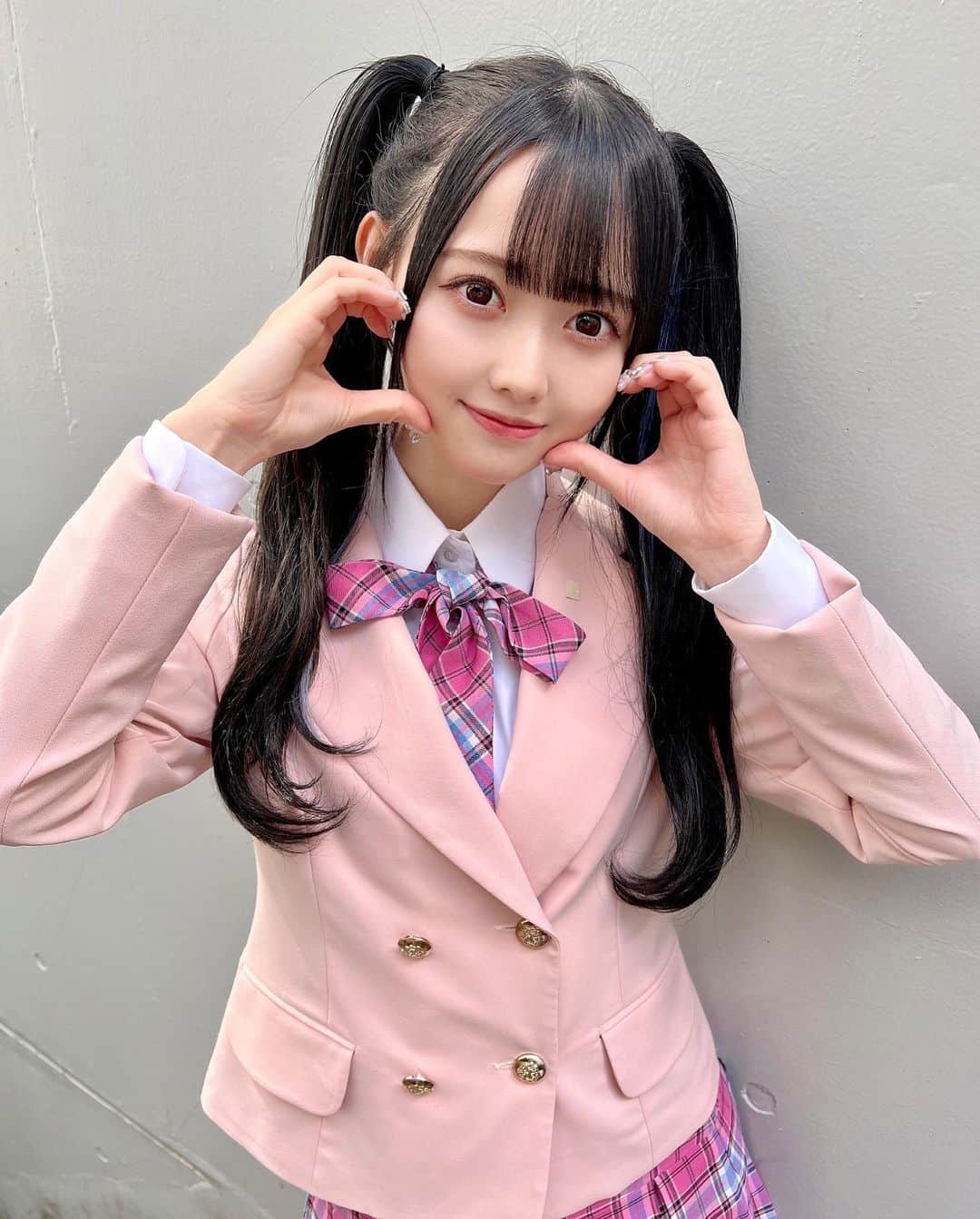 松本ももなさんのインスタグラム写真 - (松本ももなInstagram)「制服すきぃ??🎀ིིིིྀ  ぴんくで可愛い💕 韓国制服どうかな??(⸝⸝⸝ᵒ̴̶̷̥́ - ᵒ̴̶̷̣̥̀⸝⸝⸝)  @choa_japan  #choa #choajapan #韓国制服  #物品提供 #サービス提供 #jd #制服 #学生 #女子高生 #jk #jkブランド #コスプレ #コスプレ女子 #student #cosplay #cosplaygirl #cosplaylife #cosplaying #japanesegirl #japanese #kawaiigirl」5月19日 22時56分 - momona.1012