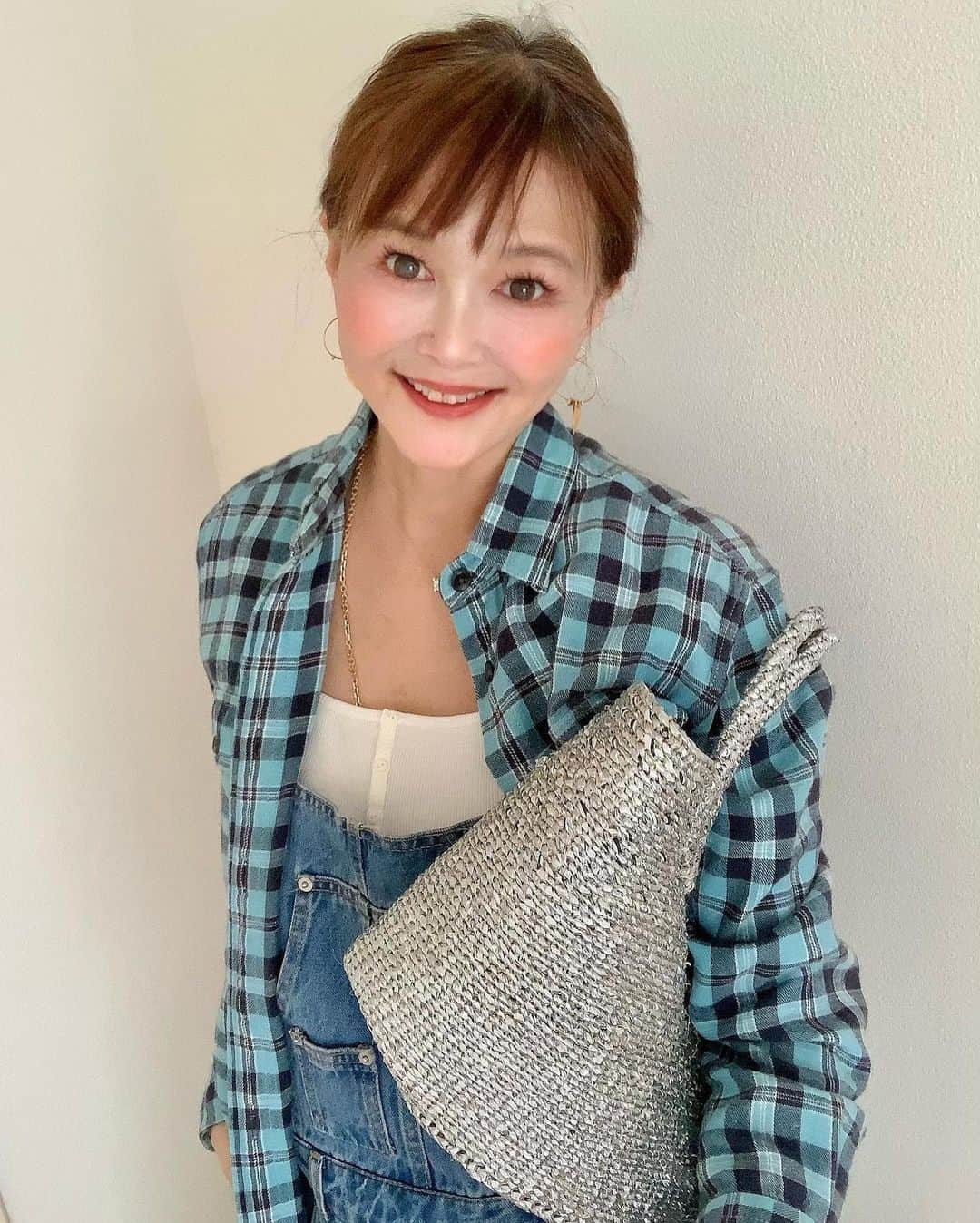 高見恭子さんのインスタグラム写真 - (高見恭子Instagram)「あなたの大切な想いをバッグに入れて出かけよう  #bag #baglove  #basket #basketbag #cown#basketbagstyle  #vintage#vintagestyle  #vintageflannel #flannelshirt  #lovefashionstyle」5月21日 11時42分 - takami_kyoko