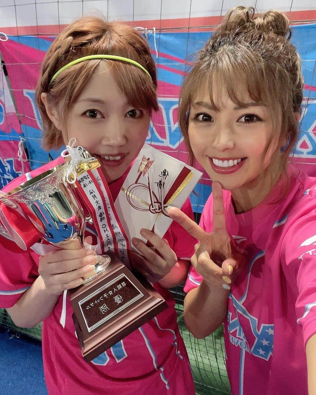 あおい夏海さんのインスタグラム写真 - (あおい夏海Instagram)「優勝しました！！！！🥹🏆✨ XANADU２連勝🥹🏆💓 嬉しいーー また明日ゆっくりアップします！！  サポーターのみなさん 差し入れいつもありがとうございます😭💓💓💓    #ホリプロ #ザナドゥ #フットサル #女子フットサル  #芸能人女子フットサルリーグ  #すこやか本舗  #魔法のダイエットステラfリーグ  #フットサル女子  #フットサル大会  #ありがとうアディダスフットサルパークたまプラーザ  #アディダスフットサルパーク  #フットサル好きと繋がりたい  #女子サッカー #サッカー女子  #あおい夏海 #スポーツ女子  #経理カイホー  #ありがとう  #優勝  #たまプラーザ」5月21日 19時48分 - natsumi.aoi