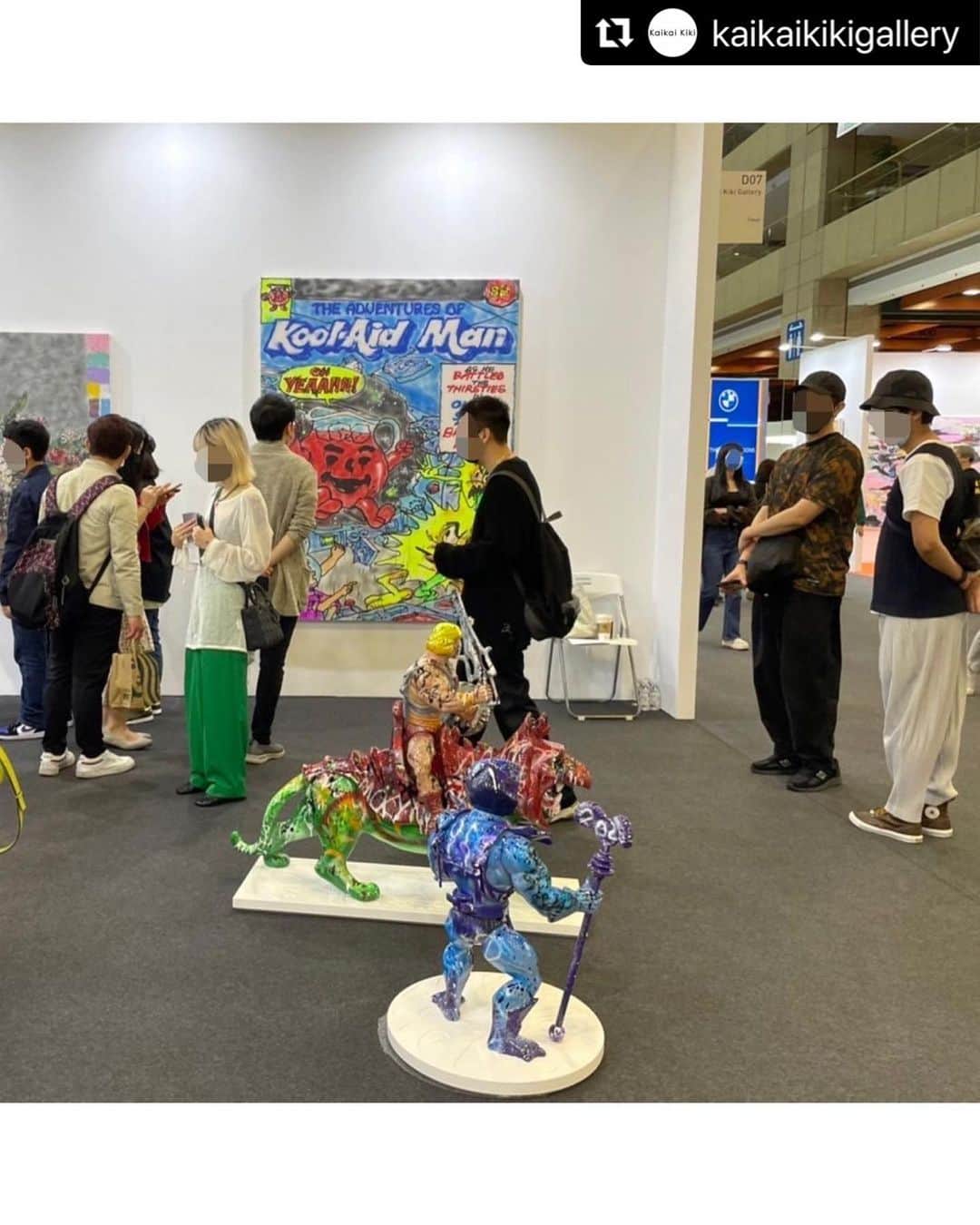 江口寿史さんのインスタグラム写真 - (江口寿史Instagram)「#Repost @kaikaikikigallery with @make_repost ・・・ Kaikai Kiki Gallery @kaikaikikigallery is participating in the ongoing art fair Taipei Dangdai 2022 @taipeidangdai .  Yesterday, the first day of the fair, Kaikai Kiki Gallery's booth attracted crowds of visitors. The booth at the fair featured a variety of works, including a painting by manga artist Hisashi Eguchi @egutihisasi @eguchiworks , who has made his first appearance with his artwork at this fair, the "Sleeping Child" series by Otani Workshop @ota539 with its adorable rotund forms, and oil paintings by Hideyasu Moto @hideyasu_moto , whose vivid colors and surrealistic worldview captivate the visitors attention to his storytelling pieces.  Tomorrow is the last day of Taipei Dandai 2022. Please visit "Taipei Connections," where you can view the works online on the fair's website. https://taipeidangdai.com/2022-gallery/kaikai-kiki-gallery/ . . カイカイキキギャラリー @kaikaikikigallery は、現在開催中のアートフェア・台北ダンダイ2022 @taipeidangdai に参加しております。  フェア1日目となる昨日も、カイカイキキギャラリーのブースには大変多くの方にお越しいただきました。 今回が初披露となった漫画家の江口寿史氏 @egutihisasi @eguchiworks の大型絵画作品に、ぽってりとしたフォルムが愛らしい大谷工作室 @ota539 の「寝る子」シリーズ、色鮮やかでシュールな世界観が魅力的な本秀康氏 @hideyasu_moto のオイルペインティングなど、現地のブースでは様々な作品をご覧いただけます。  台北ダンダイ2022は明日が最終日です。オンラインから作品をご覧いただける「Taipei Connections」も、フェアのWEBサイトよりご覧いただけますので、ぜひアクセスしてみてください。 https://taipeidangdai.com/2022-gallery/kaikai-kiki-gallery/ . . Taipei Dangdai 2022 Booth: D07 20 -22 May, 2022 *19 May：VIP Preview Venue: Taipei World Trade Center Hall 1 taipeidangdai.com . . ©MADSAKI/Otani Workshop/ob/Kaikai Kiki Co., Ltd. All Rights Reserved. ©︎VERDY ©︎Kasing Lung ©︎DABSMYLA ©︎Hideyasu Moto ©︎Shoko Nakazawa ©︎Hisashi Eguchi . #kaikaikikigallery #カイカイキキギャラリー#kaikaikiki #takashimurakami #taipei #taipeidangdai #madsaki #otaniworkshop #ob #VERDY #kasinglung #dabsmyla #hideyasumoto #shokonakazawa #hisashieguchi」5月21日 19時51分 - eguchiworks