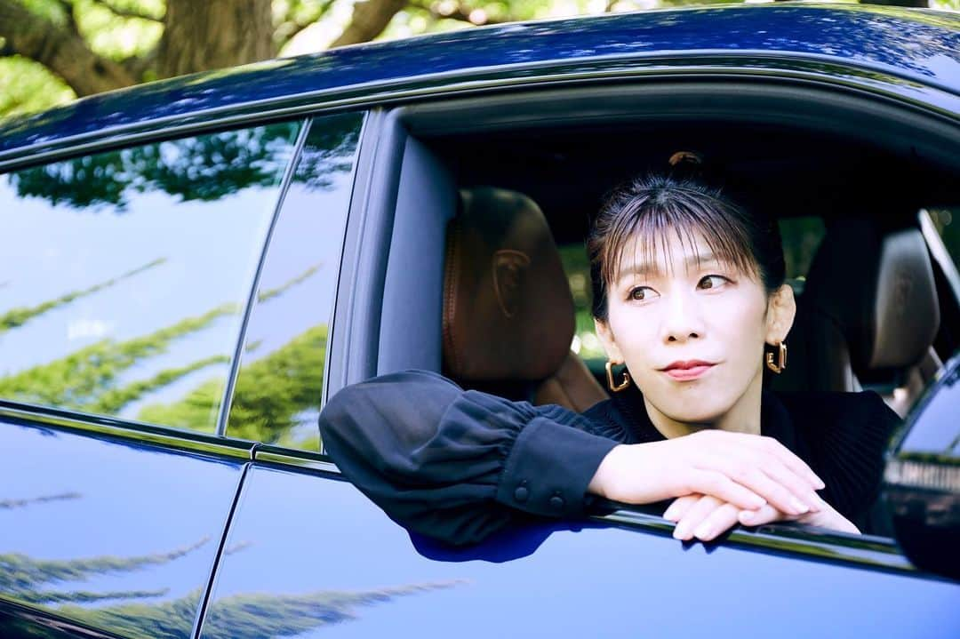 吉田沙保里さんのインスタグラム写真 - (吉田沙保里Instagram)「GQ JAPAN 「愛車の履歴書」後編 ランボルギーニ・ウルスを体験しました🤩 迫力あるエンジン音にビックリ🤣🤣 でもとっても快適なSUVでした♥ やっぱりSUVは好きだなぁー❤️ 後編もぜひ読んでくださいね😆🙏  https://www.gqjapan.jp/cars/article/20220521-saori-yoshida-my-car-history-vol2  #愛車の履歴書 #後編」5月21日 21時14分 - saori___yoshida