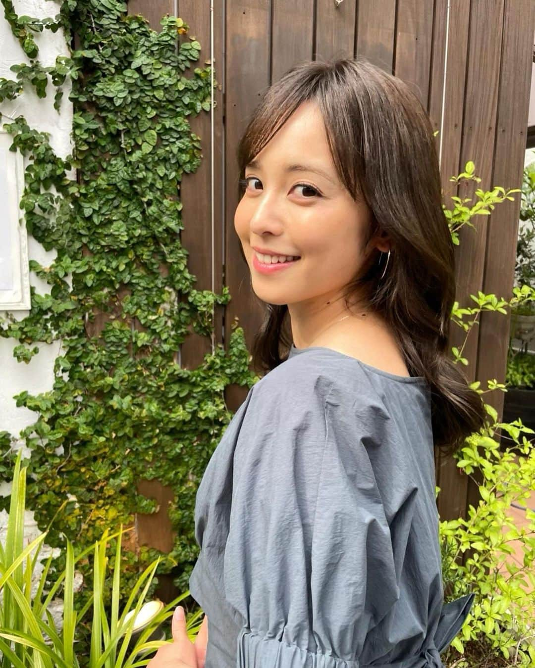 久慈暁子さんのインスタグラム写真 - (久慈暁子Instagram)「* 🌿🌿🌿 * #ヘア #髪伸びた」5月21日 23時54分 - kuji_akiko