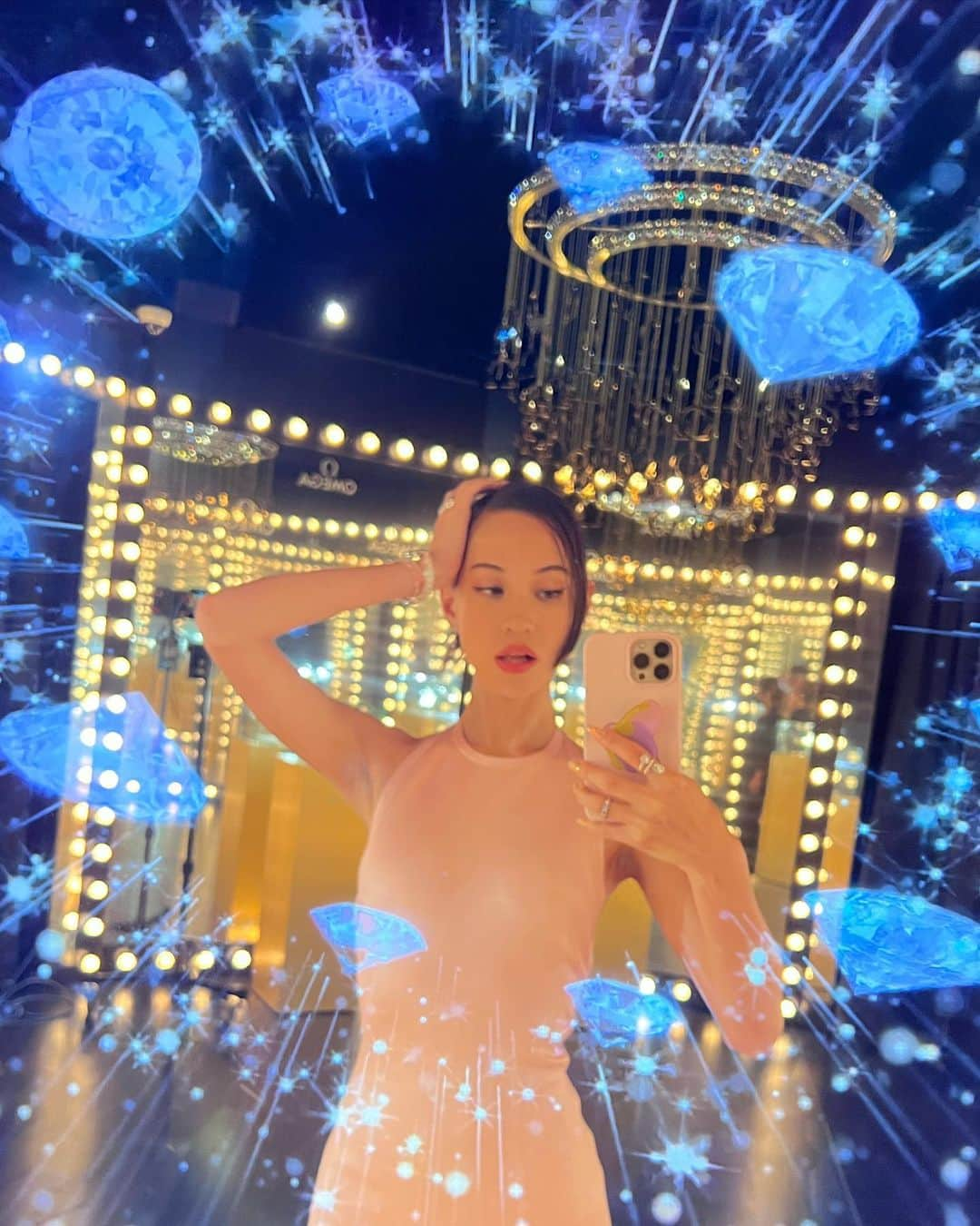 水原希子 さんのインスタグラム写真 - (水原希子 Instagram)「オメガが主催している 「Her Time 宝物のような時間たち」展 に 行ってきました！百年以上にわたって作られている オメガの美しいミュージアムコレクションに感激🤍  実は私、オメガ日本発のアンバサダーに 就任させていただきまして、これからオメガとの プロジェクトがとても楽しみです！  5月21日から6月5日までWITH HARAJUKU 3Fで 開催しています！  是非遊びに行ってみてね🤍  #omegahertime @omega」5月22日 18時17分 - i_am_kiko