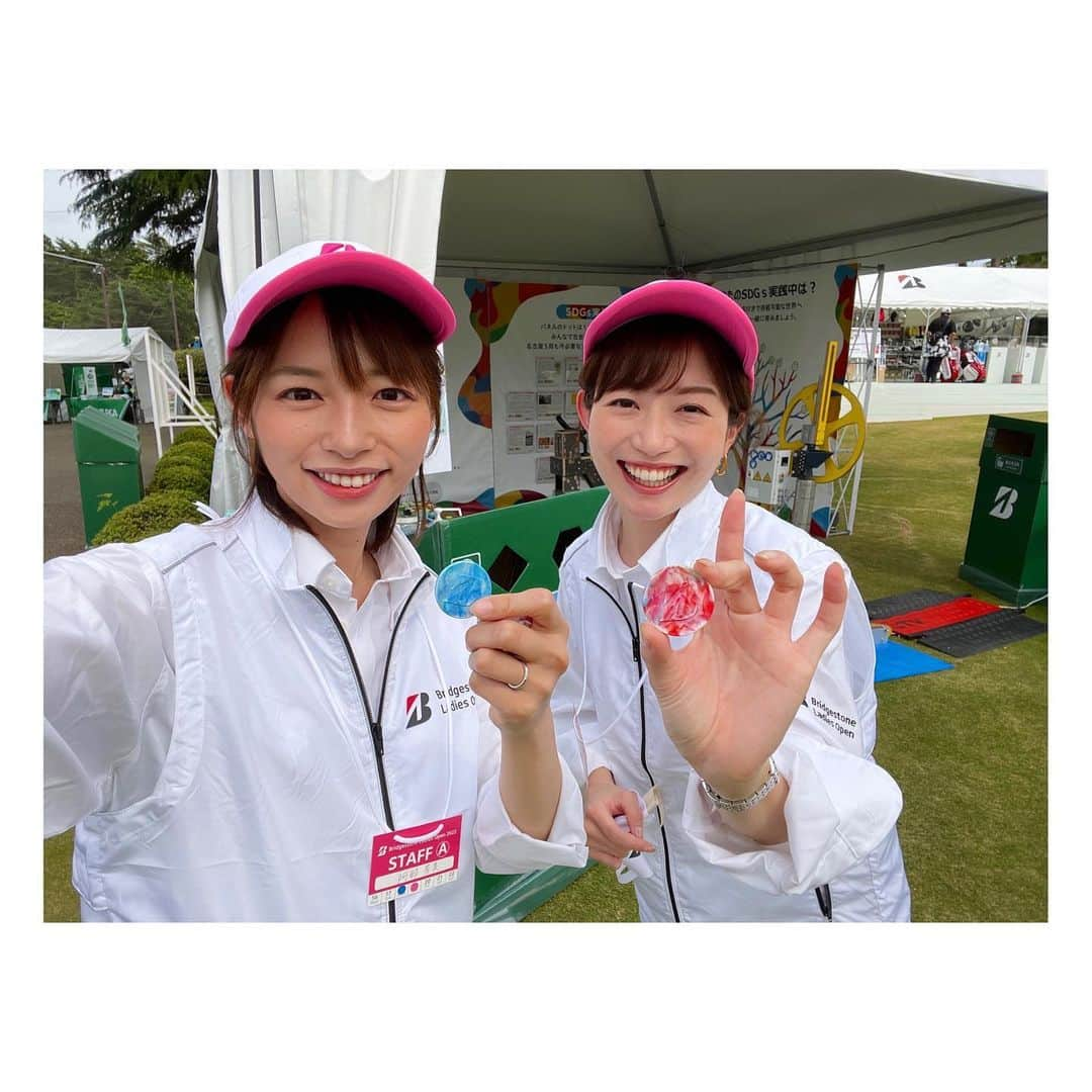 阿部芳美さんのインスタグラム写真 - (阿部芳美Instagram)「ブリヂストンレディスオープンが終了〜⛳️ 4日間、スタートアナやウェルカムアナウンスなどゴルフのお仕事をしておりました🙋‍♂️✨  タフなコースで行われた白熱した戦い…🔥 選手皆さん、本当にかっこよかったです！！ 西郷真央選手、本当におめでとうございます㊗️  #スタートアナ チーム #平山雅 アナ🤍 4日間、朝から晩までずーーっと一緒🤭笑 思い出いっぱい！  #実況 チーム🎤 #吉田太一 #濱田隼平 #鈴木康一郎 #岡田健太郎 アナ #中野健吾 アナもありがとうございました！  #ブリヂストンレディスオープン  #西郷真央 選手⛳️🏌️‍♀️ #優勝 #女子プロゴルフ   明日はストライク！ 頑張ります🥺🥺🥺」5月22日 18時25分 - yoshimi_abe0410