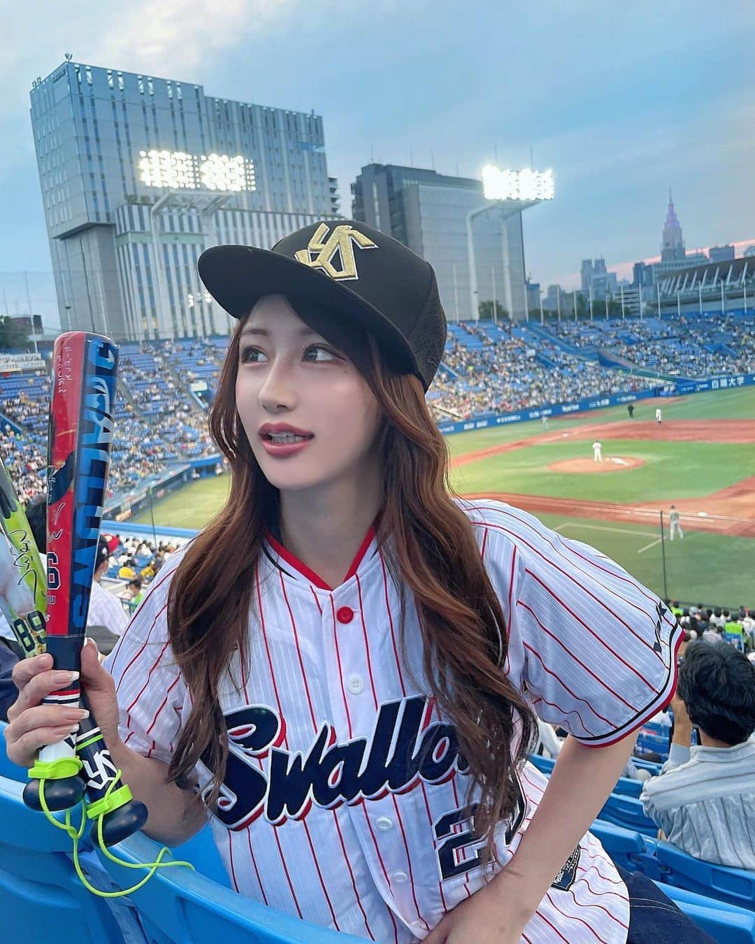 ゆかちんさんのインスタグラム写真 - (ゆかちんInstagram)「野球観戦⚾️お弁当は🍱つば九郎の手作り💞 ⁡ ⁡ ⁡ ⁡ ⁡ ⁡ #野球観戦 #野球観戦コーデ #野球  #野球女子 #明治神宮野球場 #野球応援  #野球部マネージャー #野球弁当  #野球好きな人と繋がりたい#ビジョビ  #野球好き女子 #野球部 #野球観戦デート #東京ヤクルトスワローズ #東京ヤクルト #阪神タイガース #阪神甲子園球場」5月22日 20時43分 - y__chan___