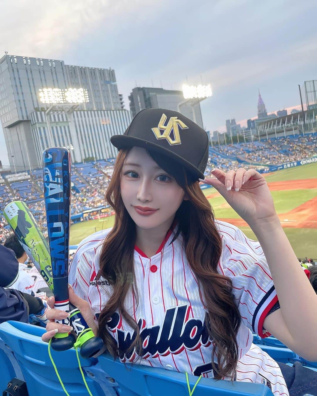 ゆかちんさんのインスタグラム写真 - (ゆかちんInstagram)「野球観戦⚾️お弁当は🍱つば九郎の手作り💞 ⁡ ⁡ ⁡ ⁡ ⁡ ⁡ #野球観戦 #野球観戦コーデ #野球  #野球女子 #明治神宮野球場 #野球応援  #野球部マネージャー #野球弁当  #野球好きな人と繋がりたい#ビジョビ  #野球好き女子 #野球部 #野球観戦デート #東京ヤクルトスワローズ #東京ヤクルト #阪神タイガース #阪神甲子園球場」5月22日 20時43分 - y__chan___