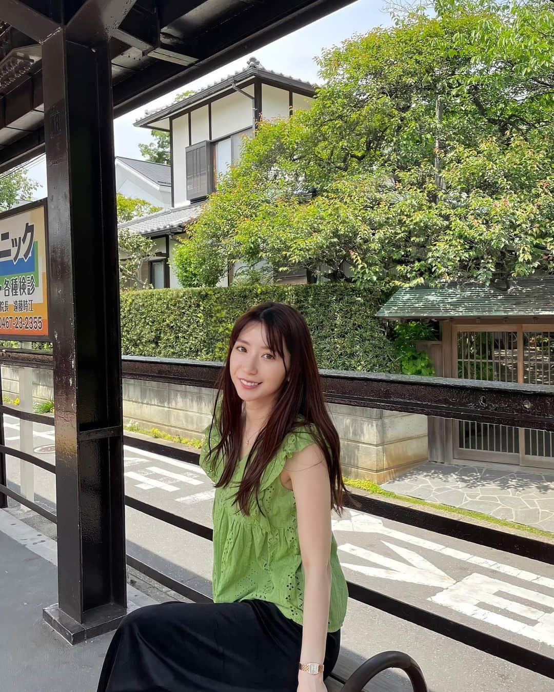 中川杏奈さんのインスタグラム写真 - (中川杏奈Instagram)「住むように旅をする鎌倉旅行😻🙌 日帰りでしか行ったことのない鎌倉に1週間滞在してきた🌱 前半は母と愛犬ノアと北鎌倉のリノベ済み古民家に泊まり、後半は昔共演して以来仲良しのぴょんぴょんとドライブ多めの鎌倉江ノ島旅してきた✨✨ 海が見えるカフェや鎌倉らしい風情溢れる神社を着物を着て満喫してきたよ✨ 鎌倉投稿付き合ってね😽  写真は北鎌倉駅🚉😻  #鎌倉観光  #北鎌倉駅 #北鎌倉散策 #北鎌倉散歩  #鎌倉旅行 #愛犬と旅行 #愛犬とお出かけ #犬連れok #鎌倉犬 #鎌倉犬連れ #ペット可カフェ #ペット可ホテル  #古民家宿」5月23日 19時15分 - annanakagawa0228