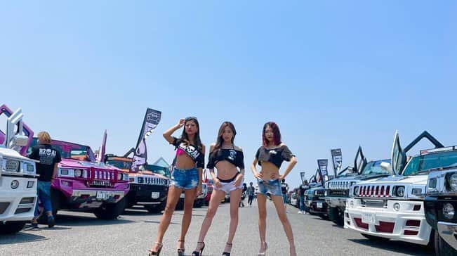 鳳ゆまさんのインスタグラム写真 - (鳳ゆまInstagram)「. . . #クロスファイブ大阪   H.D.A.J mc Harley-Davidson×H2AJ  HUMMER H2 ブースの皆様🚨ブース遊びに来てくれた皆様 ありがとうございました💛 すごい台数のカッコいいHUMMERとHarleyに 囲まれてめっちゃくちゃ楽しかったー！  #x5 #クロスファイブ #車イベント #車 #バイク #車横  #車横モデル　#キャンギャル　#カスタムカー #アメ車 #hummer #hurley #hurleydavidson#car #customcars #bike」5月23日 19時48分 - yumangerion06