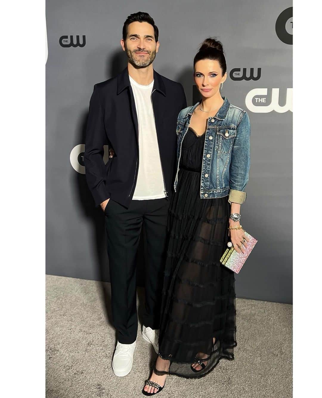 ビッツィー・トゥロックさんのインスタグラム写真 - (ビッツィー・トゥロックInstagram)「Had a wonderful week in NYC for @thecw upfronts representing @cwsupermanandlois 💃🏻 cc: @tylerhoechlin @warnerbrostv   Thank you:  Makeup:  @edwardcruz  Hair: @matthewmonzon (hair) Dress: our wardrobe designer @katrinccarthycostumes found me this fabulous @_sau_lee_ dress  Bracelets: @movado @thealist Watch: @rolex  Necklace, earrings, rings: @zofiadayco  Diamond ring: @retrouvai  Diamond bracelet: Whitney Stern Heels: @toryburch @zeduchess  Clutch: @sophiawebster Bloomers: @wercommando」5月24日 2時07分 - bitsietulloch