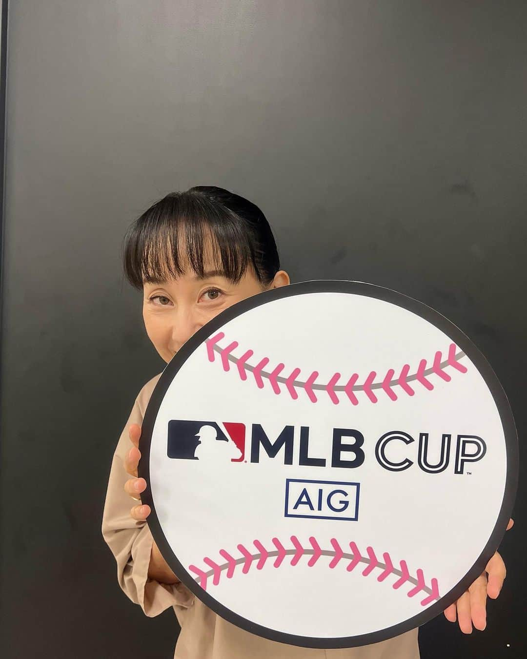 東尾理子さんのインスタグラム写真 - (東尾理子Instagram)「AIGプリゼンツMLBカップの活動発表会に松坂大輔さんと岩隈久志さんと出席させて頂きました。 東北地方の復興支援と小学生の少年野球を応援する素晴らしい活動です🤗 私もスポーツの素晴らしさを改めて感じる楽しいイベントになりました❤️  #mlbcup2022 #松坂大輔 さん #岩隈久志 さん #野球 #お仕事 #東尾理子 #georgjensen  @mitsugu.takahashi #衣装はタグ付けしてます」5月24日 8時05分 - rikohigashio