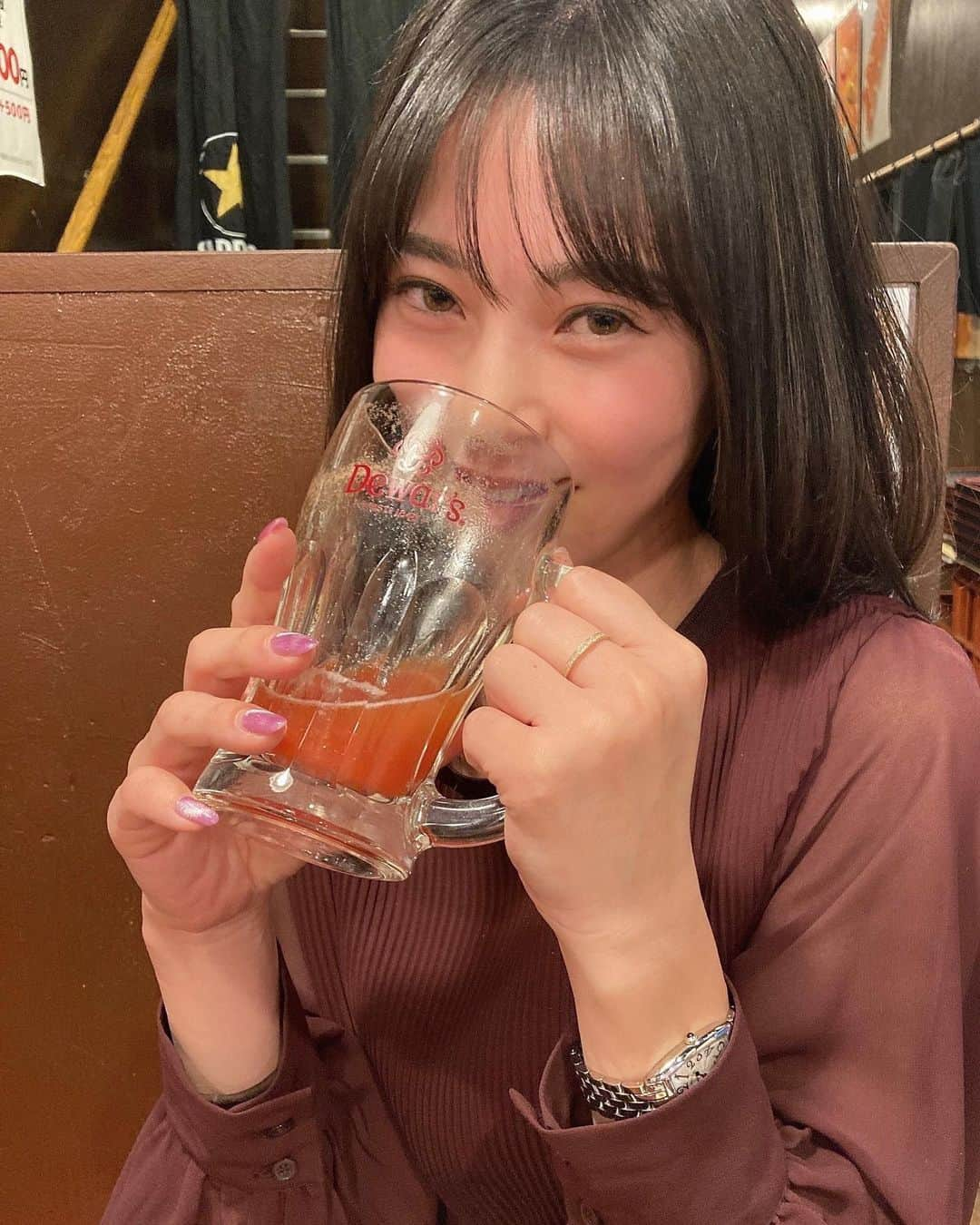 竹村真琴さんのインスタグラム写真 - (竹村真琴Instagram)「* あつ〜☀️💦 こんな日は焼肉&ビールが幸せだな。 写真はだいぶ前のほろ酔いなわたし☺️ これはレッドアイ飲んでた気がする。 飲みながら一応美容と健康も気にする😂 . . . #ほろ酔い #レッドアイ #前の写真 #大衆居酒屋 #意外と好き #女子プロゴルファー #プロゴルファー #instagolf  #golf  #jlpga #女子ゴルフ  #ゴルフ女子 #興和 #ゴルフ #インスタゴルフ #ゴルフコーデ  #골프 #高尔夫 #テーラーメイド #TaylorMade #ルコック #コーワ #バンテリン #豆蔵 #情報技術開発 #lecoqsportif」5月24日 18時21分 - makototakemura_golf