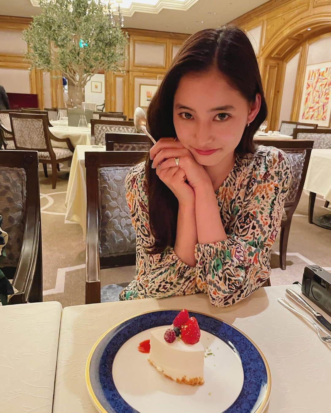 新木優子さんのインスタグラム写真 - (新木優子Instagram)「先日大好きな友人の誕生日お祝いを兼ねて🎂♡ 素敵な時間だったなぁ💕」5月24日 23時17分 - yuuuuukko_