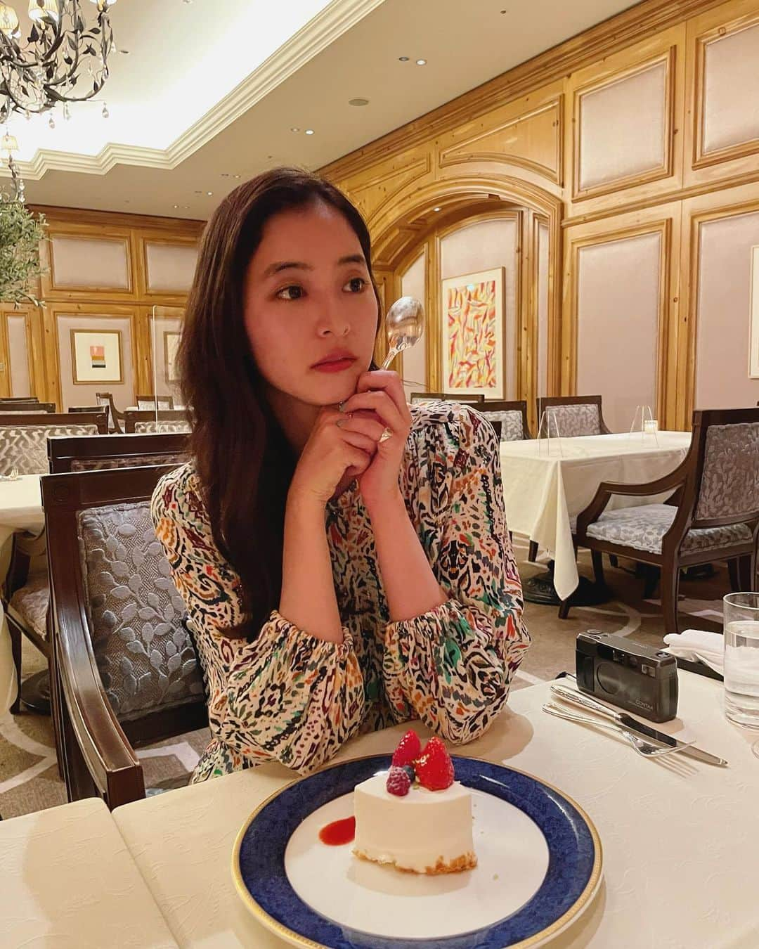 新木優子さんのインスタグラム写真 - (新木優子Instagram)「先日大好きな友人の誕生日お祝いを兼ねて🎂♡ 素敵な時間だったなぁ💕」5月24日 23時17分 - yuuuuukko_