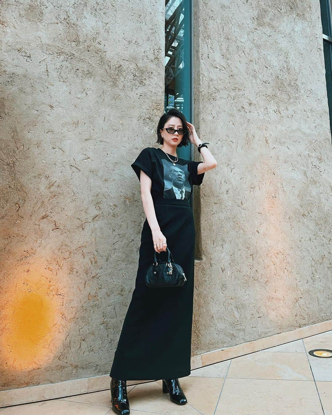 河北麻友子さんのインスタグラム写真 - (河北麻友子Instagram)「FASHION T-SHIRT: Supreme SKIRT: IIROT BAG: Chrome Hearts #FASHION #OOTD #麻友コーデ」5月25日 21時45分 - mayukokawakitaofficial