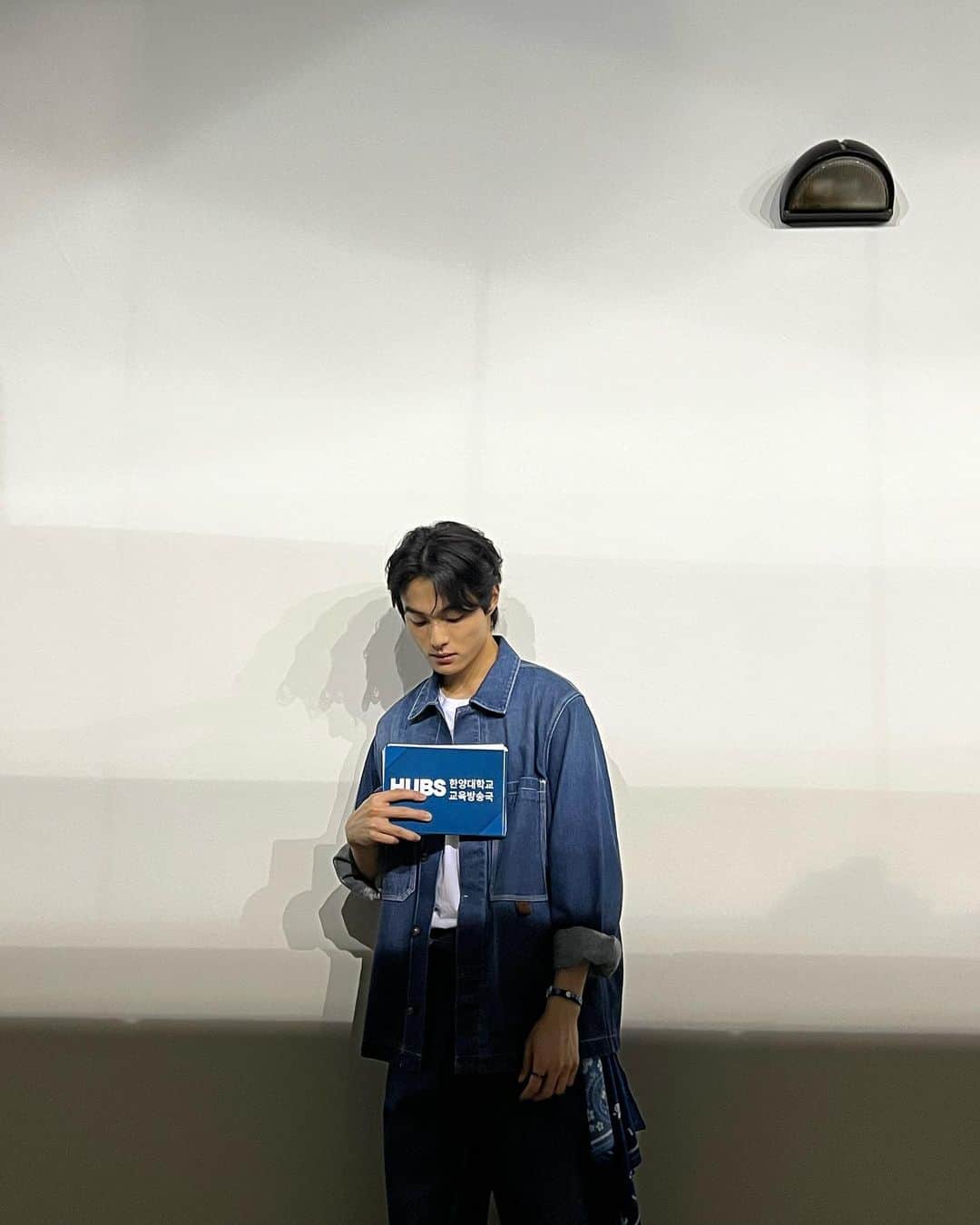 ユン・チャンヨンさんのインスタグラム写真 - (ユン・チャンヨンInstagram)「한양대 축제  @hy_stu @hubs.official 🔵」5月26日 14時02分 - yooncy1