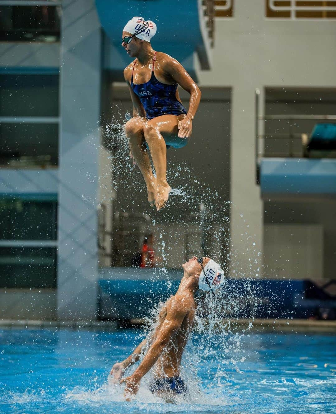 アンドレア・フエンテスさんのインスタグラム写真 - (アンドレア・フエンテスInstagram)「It feels weird to think about @_kgaudet_ not able to swim the highlight at the next World Championships.   I’m so happy FINA allowed male participation in some team routines for the World Series. Thank you so much for making this step. The first moment we asked about it, we didn’t doubt that Kenny will swim in. We swam with him and everybody now agrees that it gives so much to the sport.   I wanted to share I really hope that @fina1908 includes males in the highlight and combo routines for the next cycle at the World Championships too. I would love to see males included in the other team routines as well. Other sports are including mixed events in the Olympics and I really think our sport needs it too.   To think about so much gender separation doesn’t feel right anymore. It makes me feel retained to the past. I think sports, and society in general, are now starting to go in another direction. A place where gender is not so important but teams made by just people, are.   Now that rules are going to change for the next 4 years and a congress is about to happen, I want to say out loud that I vote for males included in team routines in all competitions. Olympics included. A good start could be a maximum of males per team. Like is now in highlight (maximum 2 males). Positives for the ones who don’t see it: The sport would grow exponentially and evolve in a way that would bring way more popularity. Win win!」5月26日 15時31分 - andreafuentes83