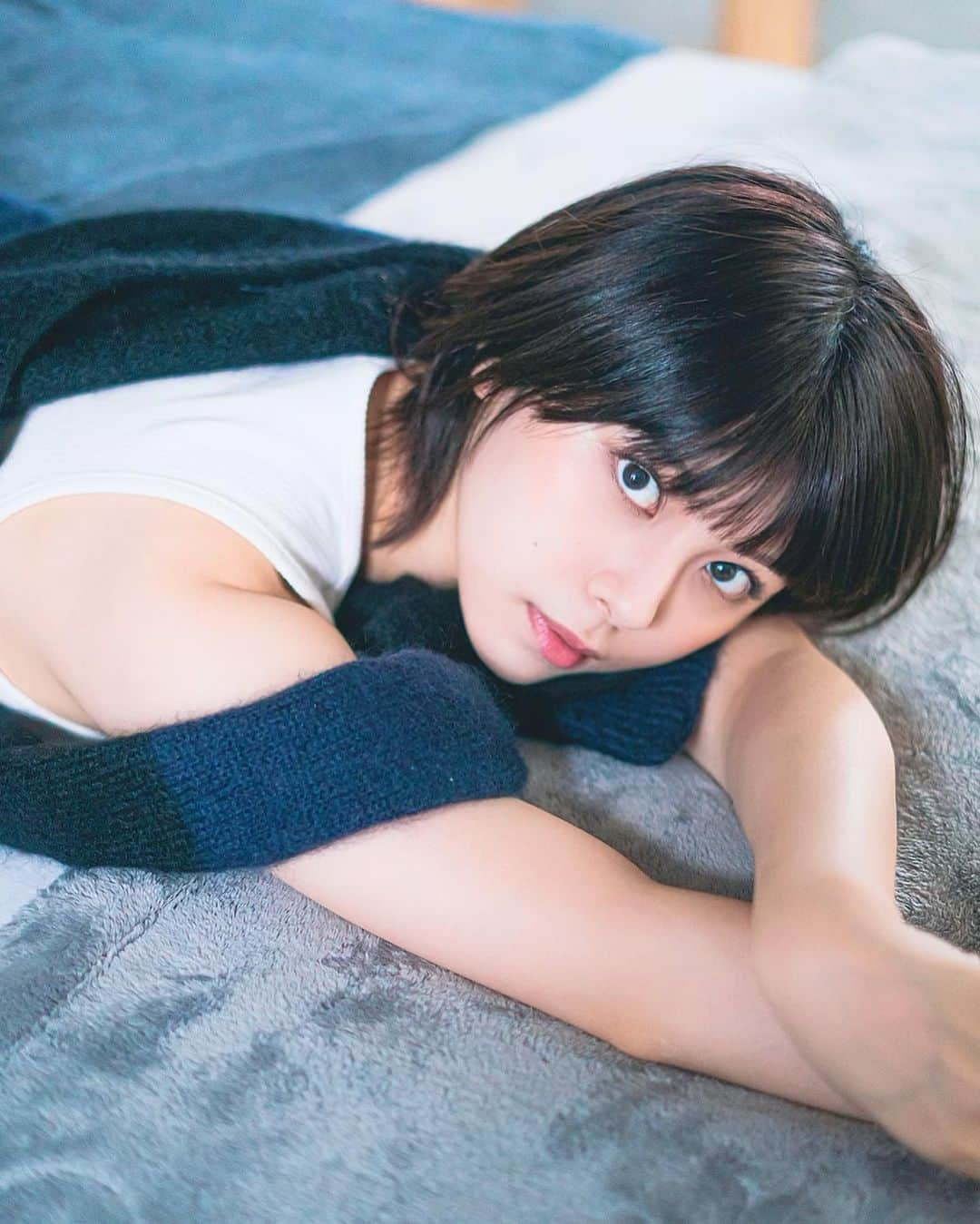 田中美麗さんのインスタグラム写真 - (田中美麗Instagram)「お写真お裾分けしてもらたから、また載せていくね📷  #photography #photo #photographer #photooftheday #japan #instagood #followme #styleinspo #fashionista #makeup #좋아요 #패션 #뷰티 #맞팔 #拍照 #拍攝 #white #ボブ #bob #作品撮り #fashion #❤️ #gravure #girl #japanesegirl #部屋着 #ショートヘア #boyish #田中美麗」5月26日 19時43分 - mirei_tanaka_