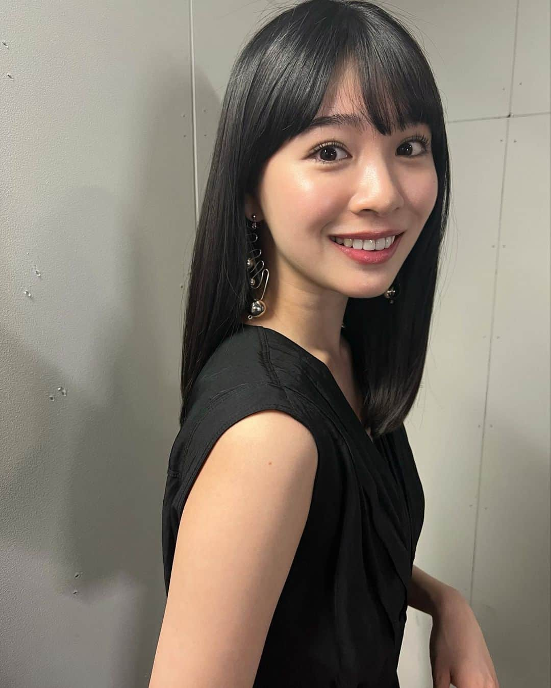 中川紅葉さんのインスタグラム写真 - (中川紅葉Instagram)「#逃走あるいは闘争 舞台挨拶でした☺︎ 好きな服でかためたのだ」5月26日 20時56分 - kureha_nakagawa