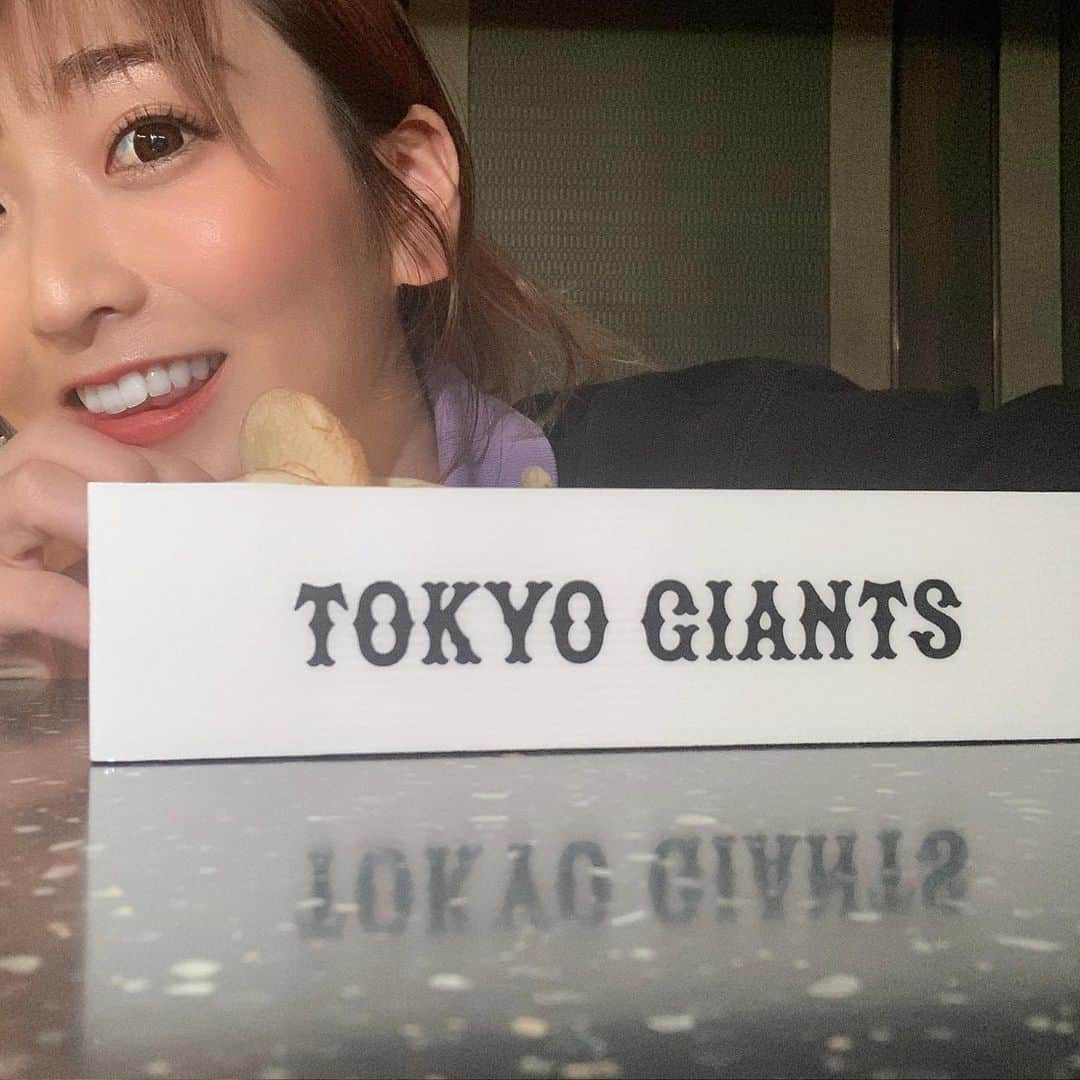 長崎望未さんのインスタグラム写真 - (長崎望未Instagram)「. 東京に住んで2年目🥰 初の東京ドームで野球観戦⚾️✨  仕事帰りにスーツ着てお酒飲みながら 野球観戦してる人たちの気持ちが分かった日❤︎ (ジンジャエール5杯くらい飲んだ笑)  グランドバックに写真を撮るの忘れてた🥰🫶🏻笑  ここだけの話、1週間の間に2回観に行きました！😂 最高でしたっ🥰✌🏾  #野球観戦 #東京ドーム」5月27日 20時10分 - nozomi.nagasaki