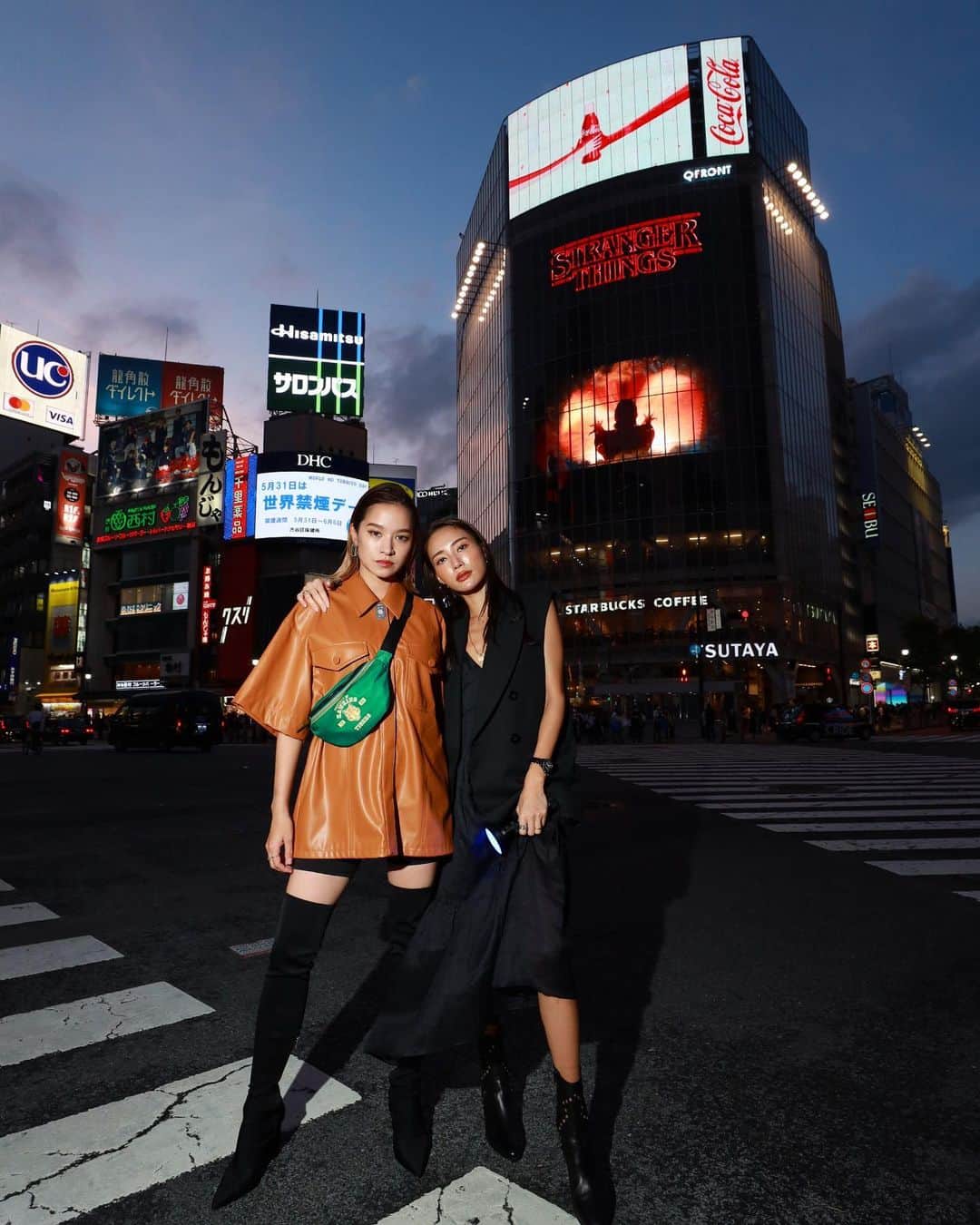 大森美知さんのインスタグラム写真 - (大森美知Instagram)「⚡️🔥Stranger Things 4🔥⚡️ 渋谷のスクランブル交差点をジャック❤️‍🔥 まちに待った ついに扉解禁🚪🔥  #StrangerThings4 #ストレンジャーシングス4  #promotion#netflix#tokyo」5月27日 20時23分 - michi_oomori_official