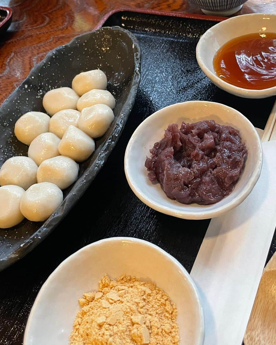 柚月瀬那さんのインスタグラム写真 - (柚月瀬那Instagram)「白玉とお麩が大好き🍡🤍 金沢初めて行ったんだけど、もう行きたい😭ご飯も空気も美味しくて😌お腹空いてきた、、、  マツエクはいつも　@mai__sugimoto さんにしていただいてるんだけど、また詳しく載せるね😉外カメでもまつ毛がくるんってボリューム上がってるのがわかるし、メイク短時間になるから嬉しい🥰  いつも聞かれるけど、上着持ってるから風邪ひかないよ😆暑がりなだけなの🙂 写真は最近iPhoneカメラのliveで撮ってるよ〜音が鳴らないから好き😉」5月27日 20時34分 - iam13dearu